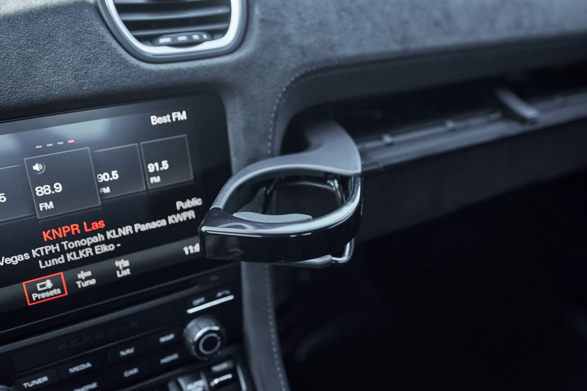 mph076_1169040270_Used_2023_Porsche_718_Cayman_GT_4_RS_1760748990_1d0589441f