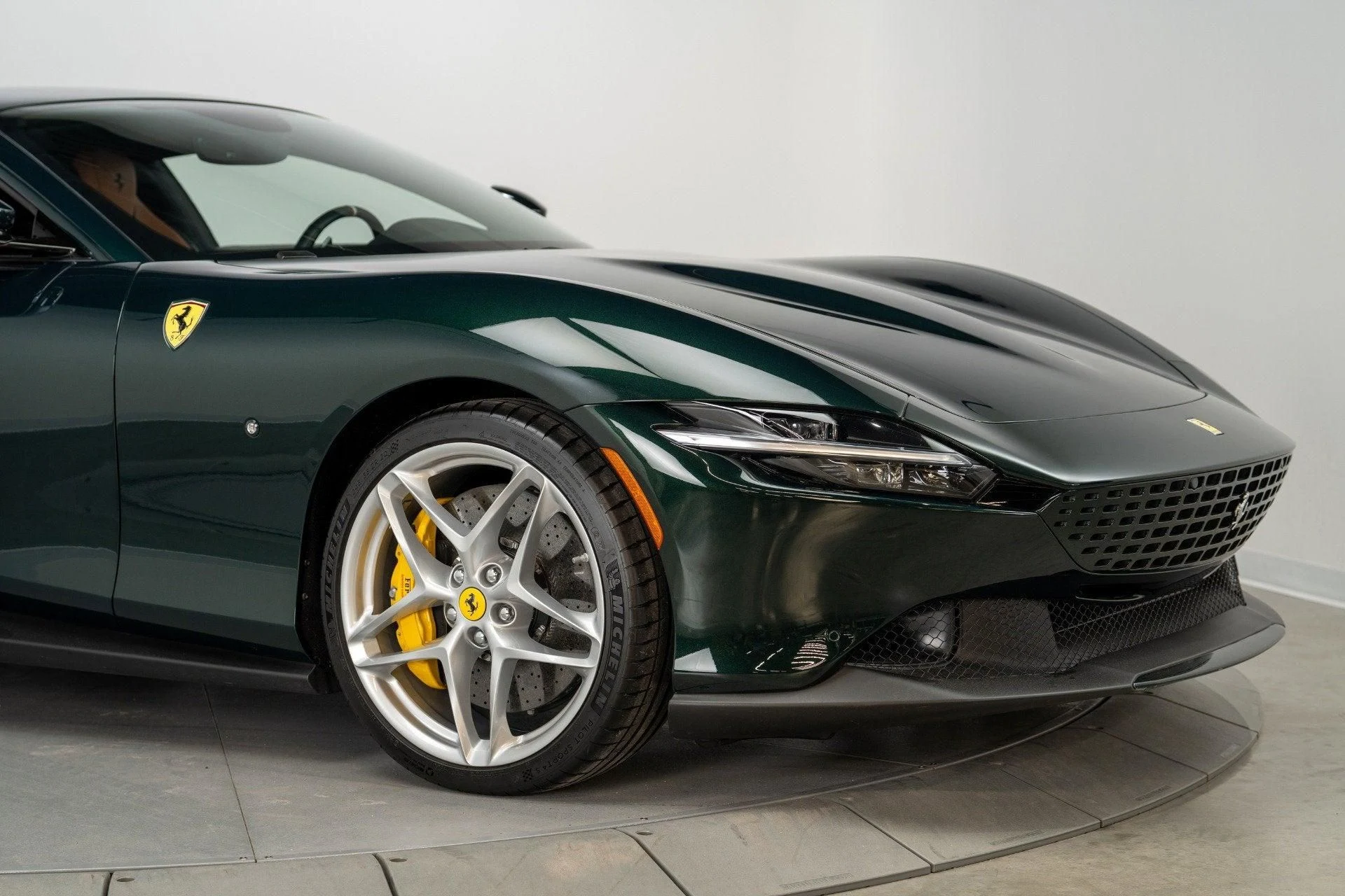mph076_1193097182_Used_2022_Ferrari_Roma_1777382912_d0cb84e119