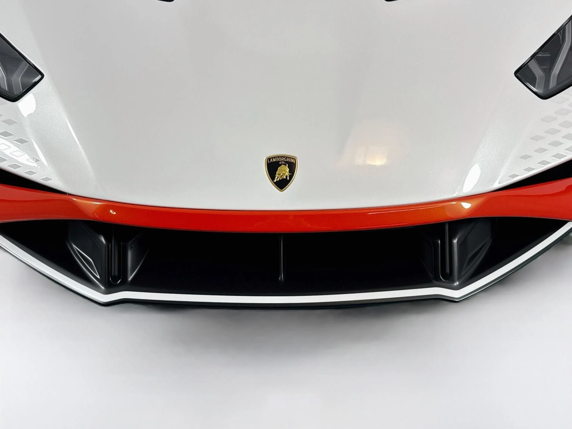 mph076_1261542905_Used_2022_Lamborghini_Huracan_STO_1789147634_3cff9e41e3