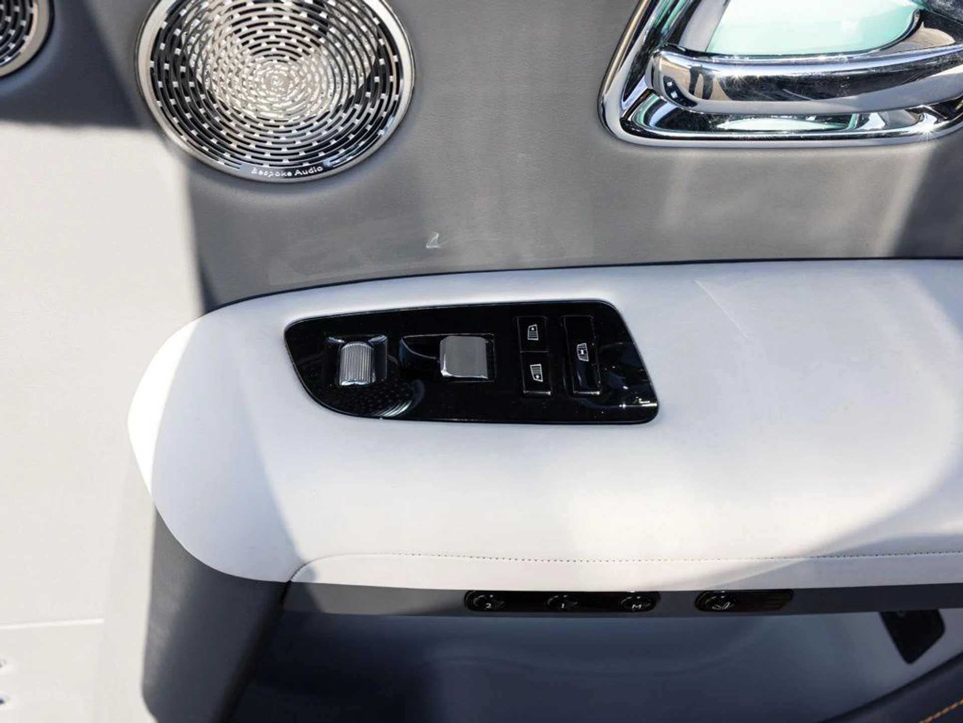 mph076_1291114480_499801363_69a7535fcb60012ee7110d3e_048259adf3