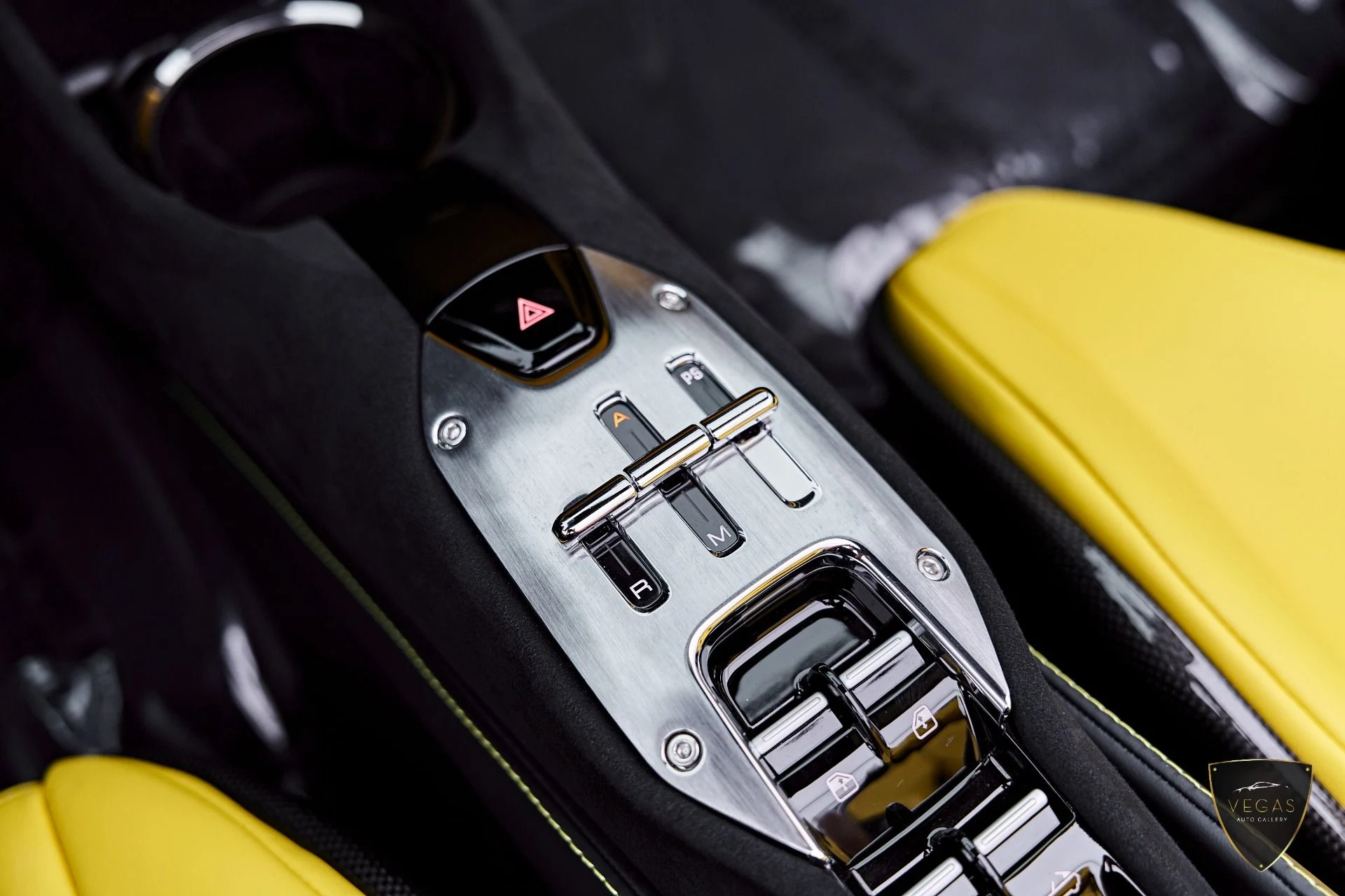 mph076_1294838944_Used_2024_Ferrari_SF_90_Spider_Base_1783038340_f8101b8393
