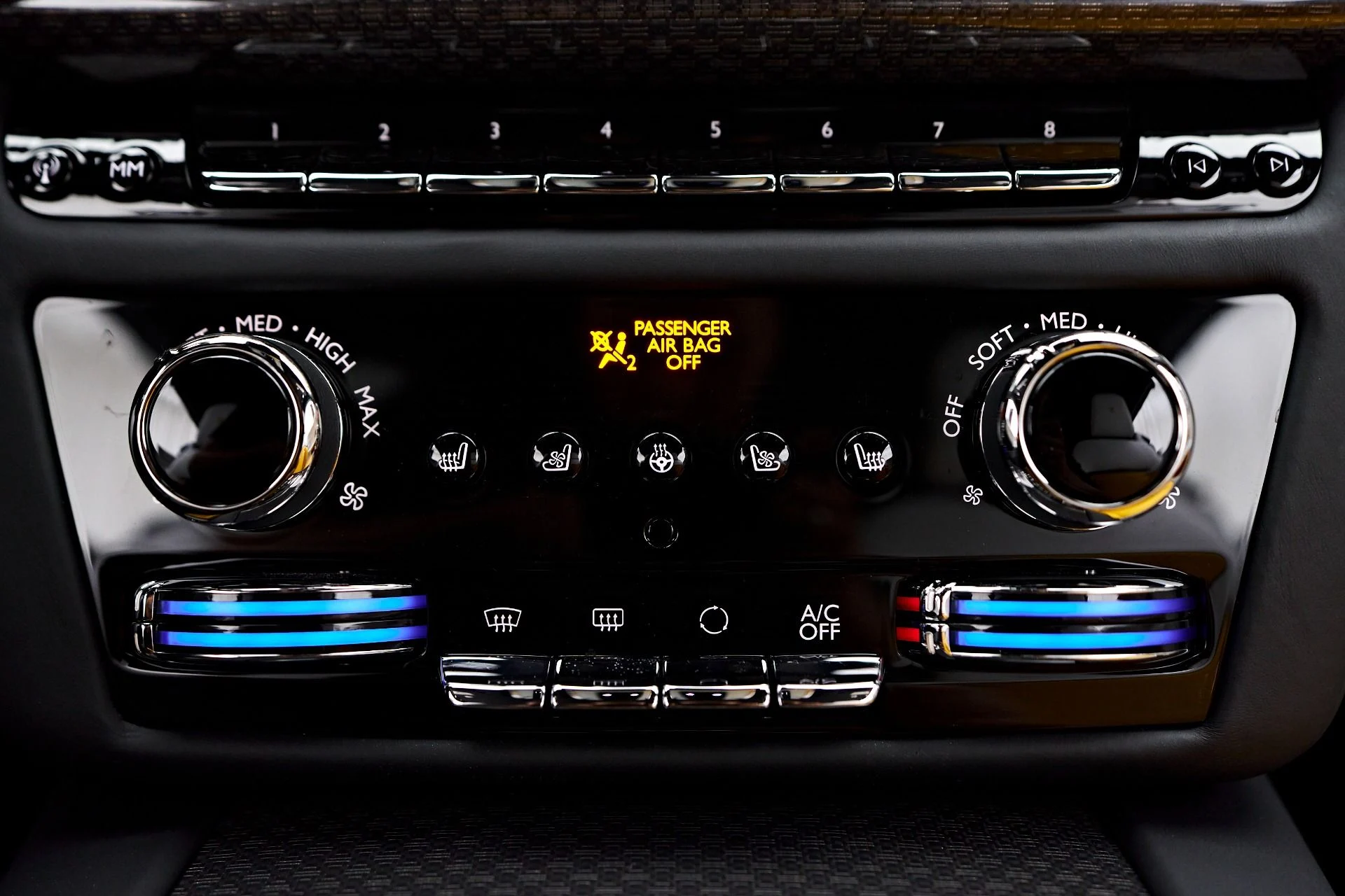 mph076_129909727_Used_2025_Rolls_Royce_Spectre_Base_1753213338_feb7713318