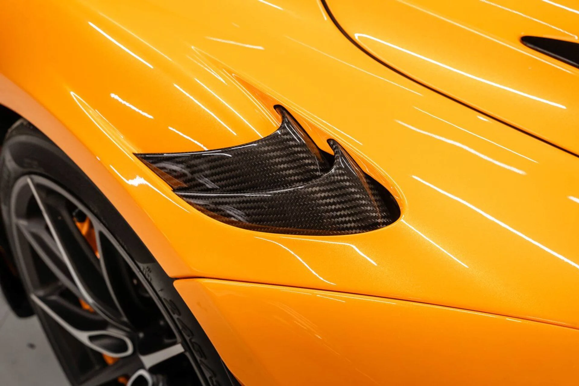 mph076_1305317270_mclaren_765lt_2021_38d7236252