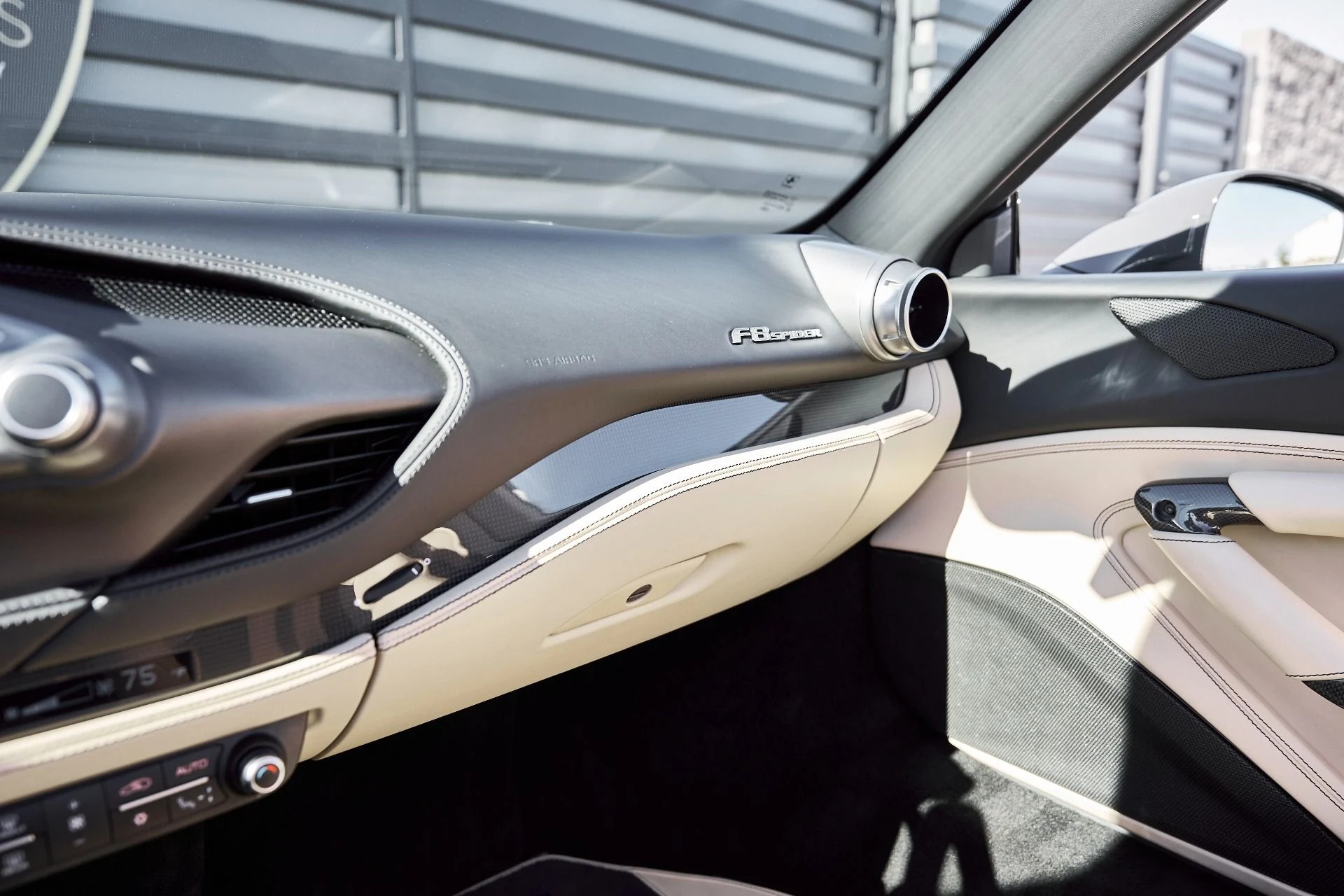 mph076_1467173232_Used_2022_Ferrari_F8_Spider_Base_1768868510_074c979900