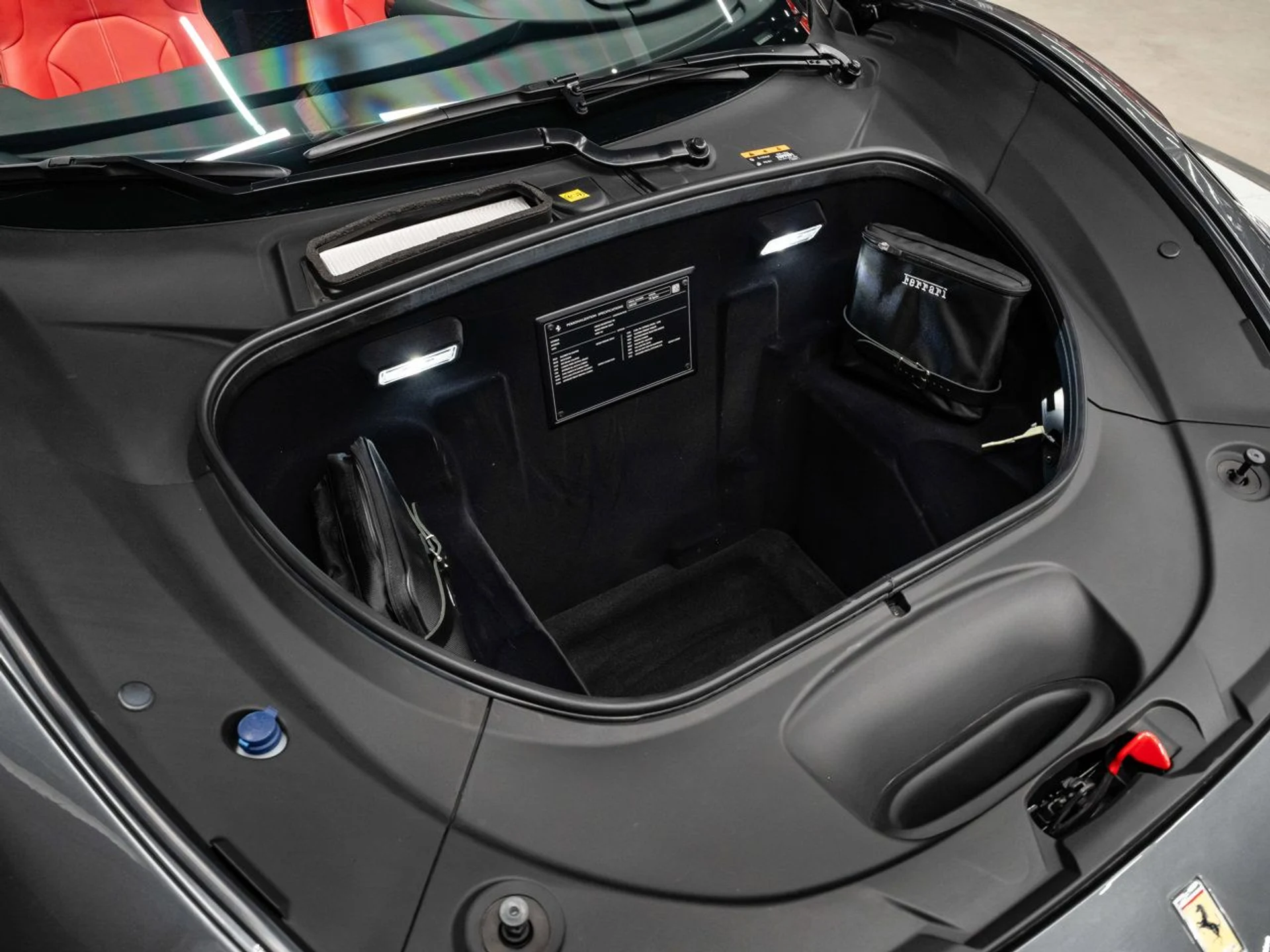 mph076_149130358_ferrari_f8_spider_2021_8dace17eba