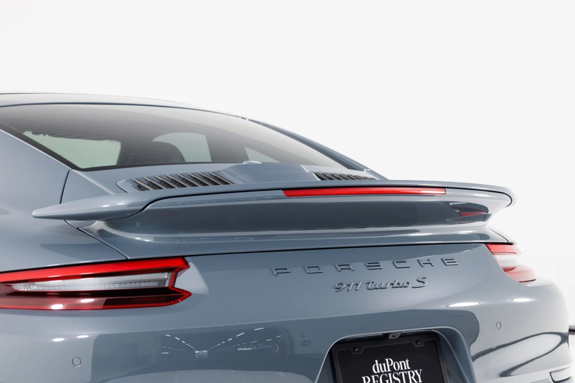 mph076_1517696138_Used_2017_Porsche_911_Turbo_S_1787680366_eb9f2eba67