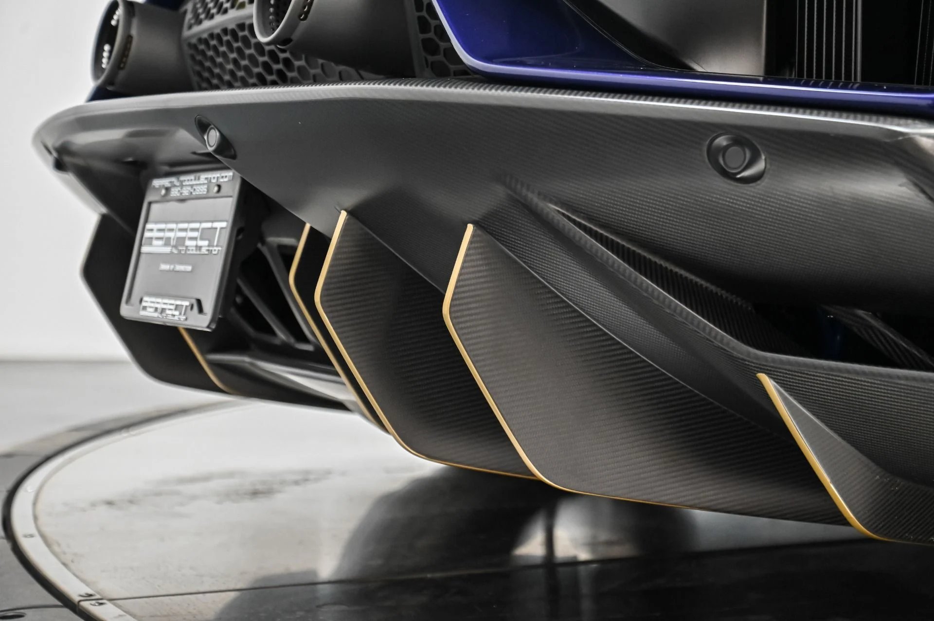 mph076_1552986069_Used_2019_Lamborghini_Aventador_SVJ_1760550494_91e83c7067