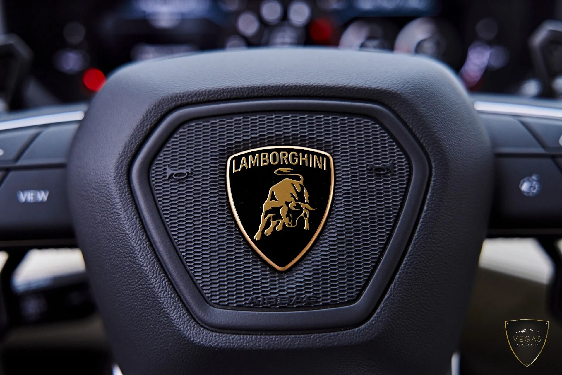 mph076_1558418708_Used_2026_Lamborghini_Urus_SE_1783419754_3f9cede80c