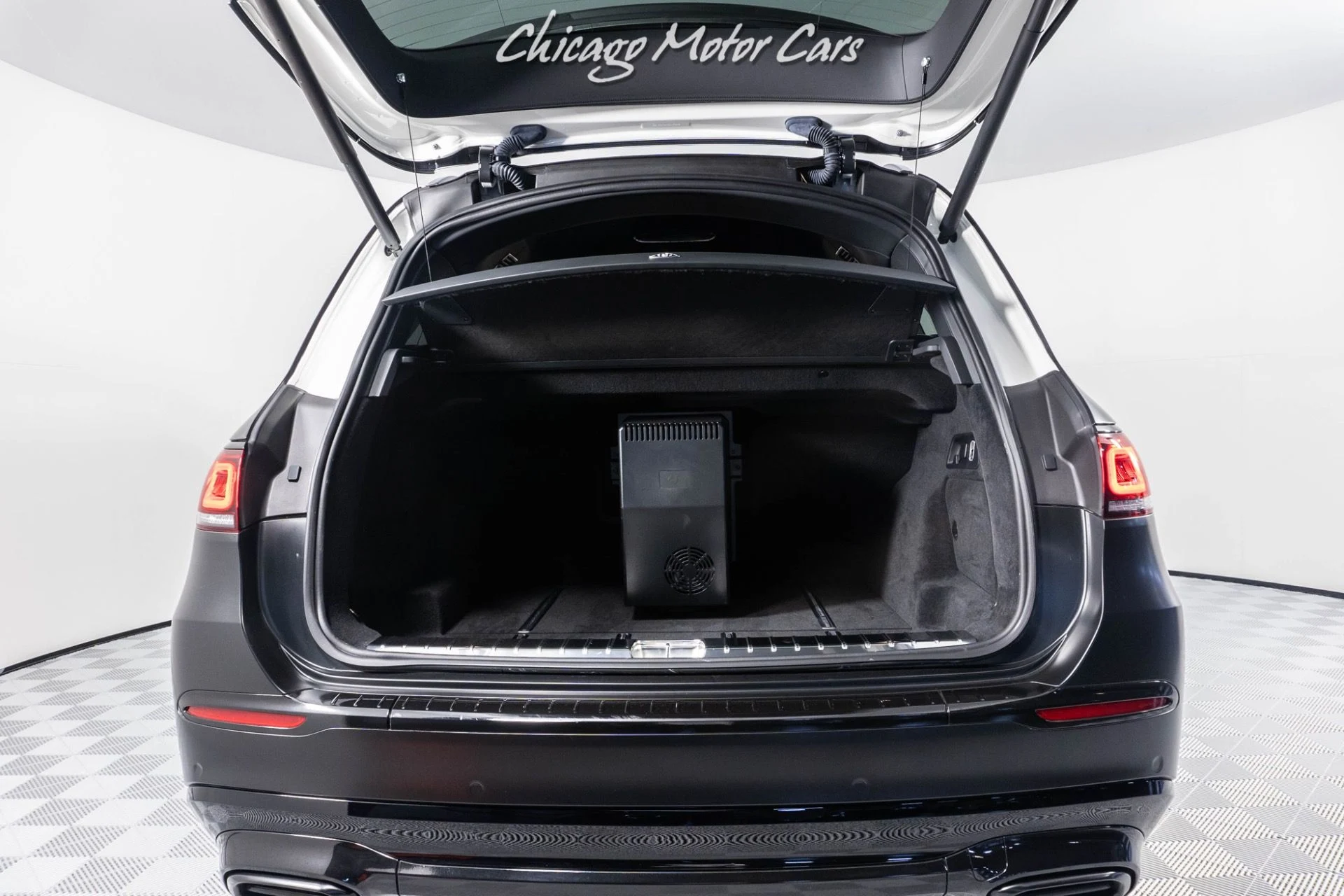 mph076_1592481178_10022_p77_l_7d4f58b1f4