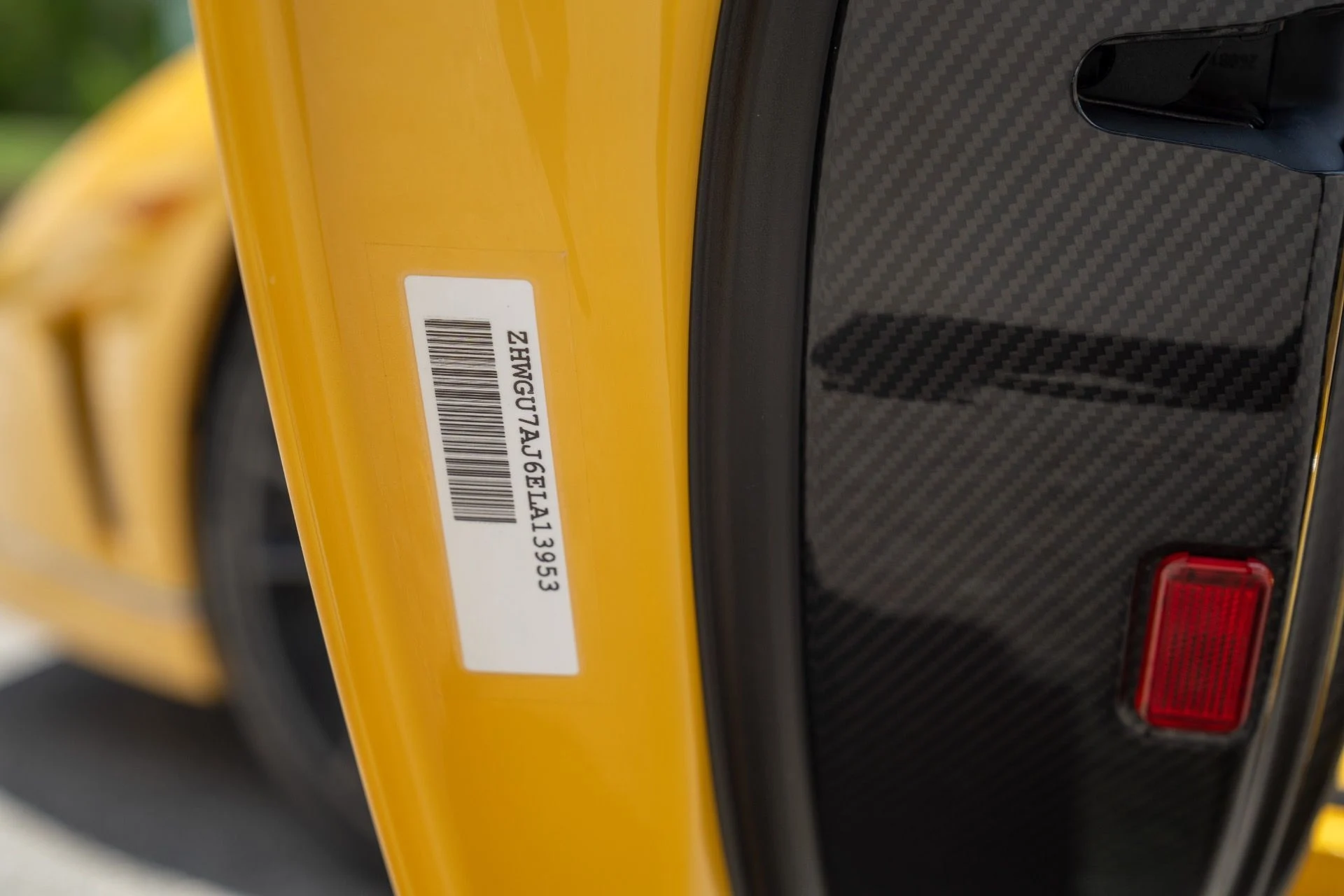 mph076_1600763877_Used_2014_Lamborghini_Gallardo_LP_570_4_Squadra_Corse_1755029677_d9a325194c