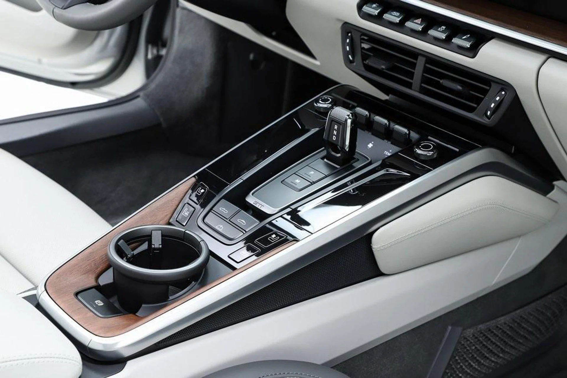 mph076_1607285475_2_D8h_Yrbuf_Vmxe_Wvl_On_Je_SK_r_EIM_d1e24af0b4