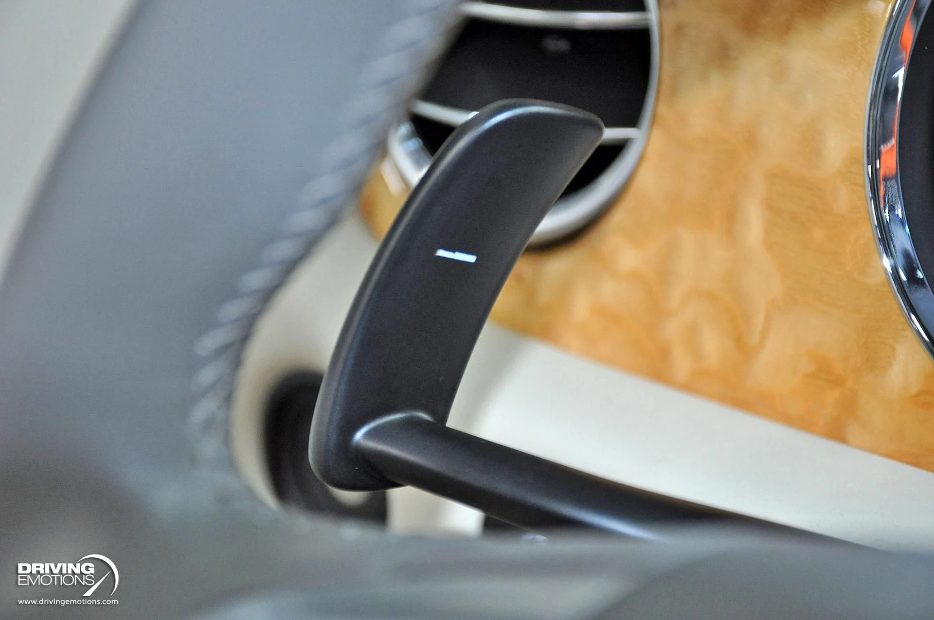 mph076_1735599475_886_p77_l_e1203c2b5a