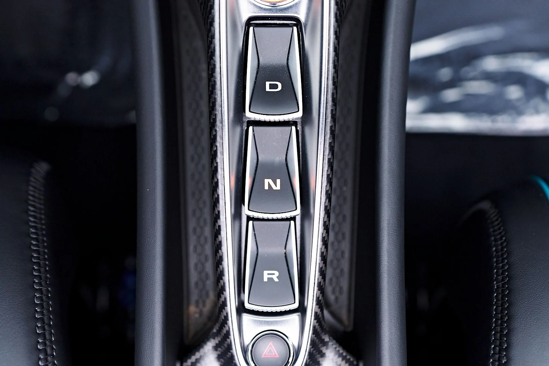 mph076_1772614301_Used_2025_Mc_Laren_Artura_Tech_Lux_1745952984_9d611504ab