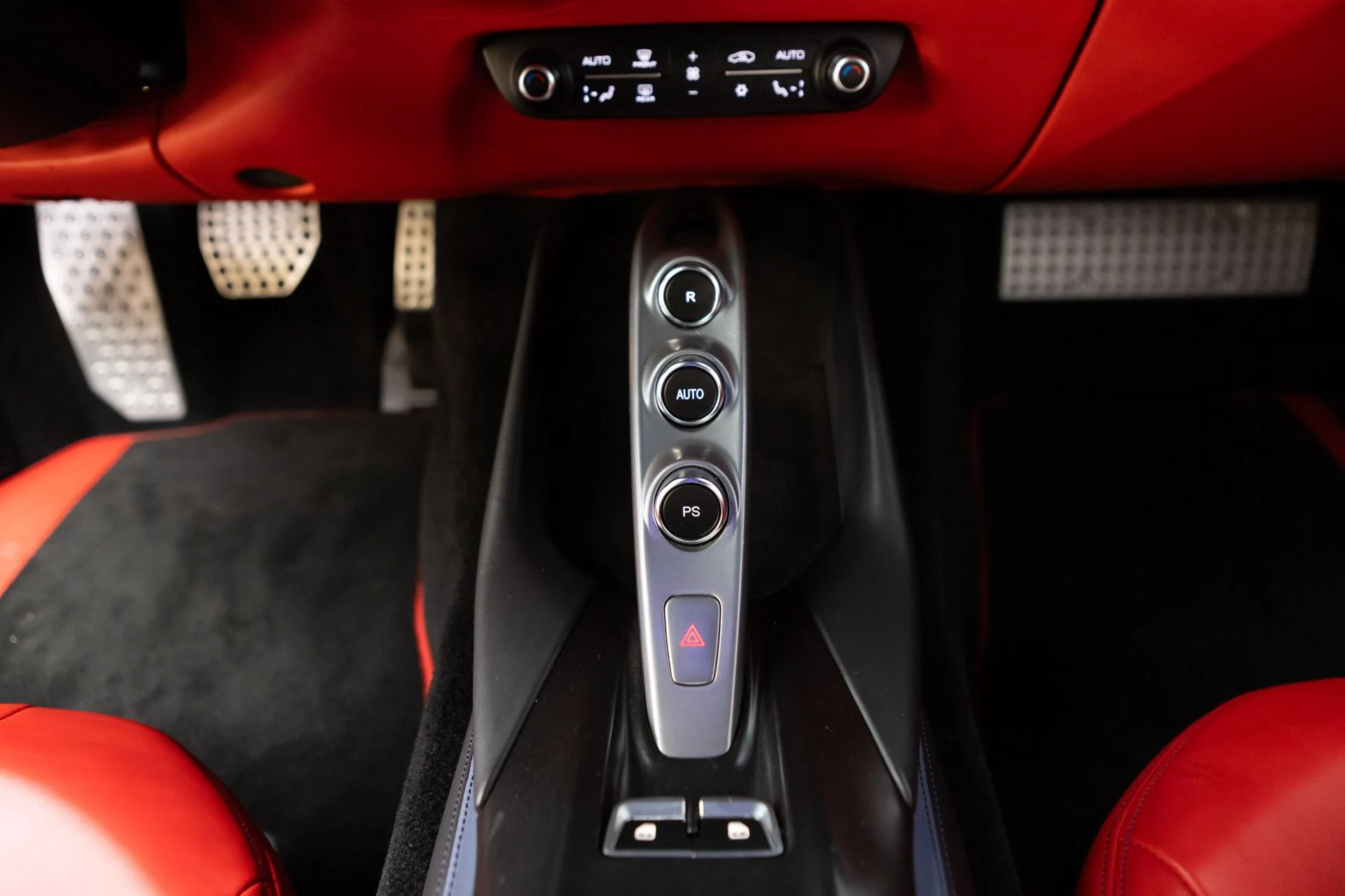 mph076_1805691042_Used_2020_Ferrari_812_Superfast_1779459079_d33737995f