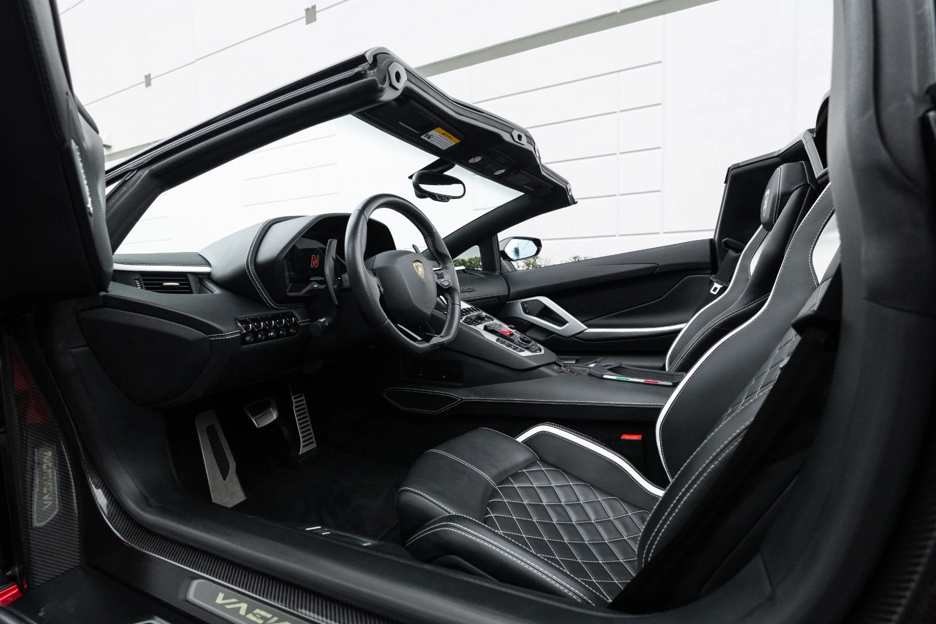 mph076_182765956_Used_2018_Lamborghini_Aventador_Roadster_LP_740_4_S_1770343005_952f67a9ef