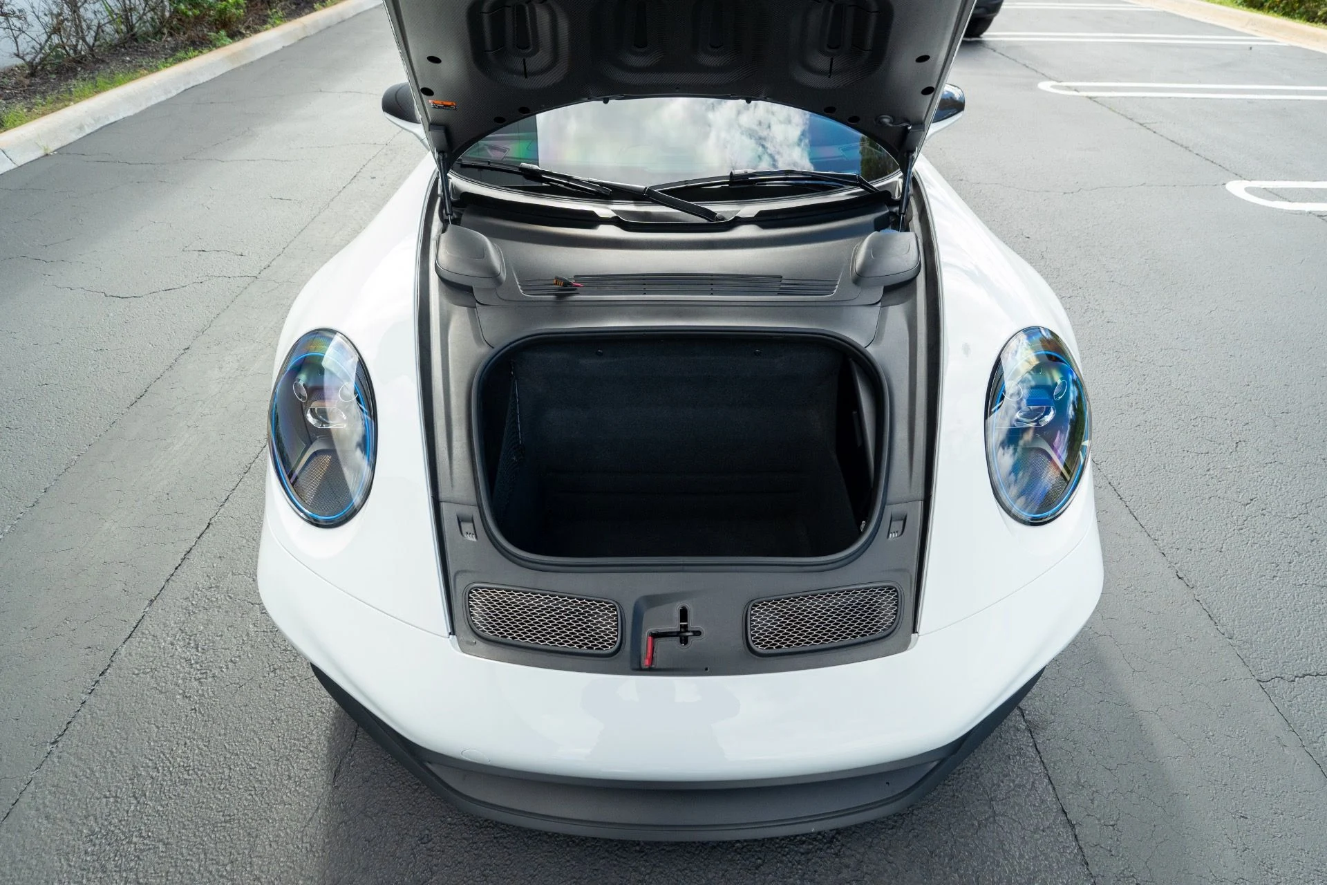 mph076_1837307340_Used_2022_Porsche_911_GT_3_1769096243_f0ca6c45e6