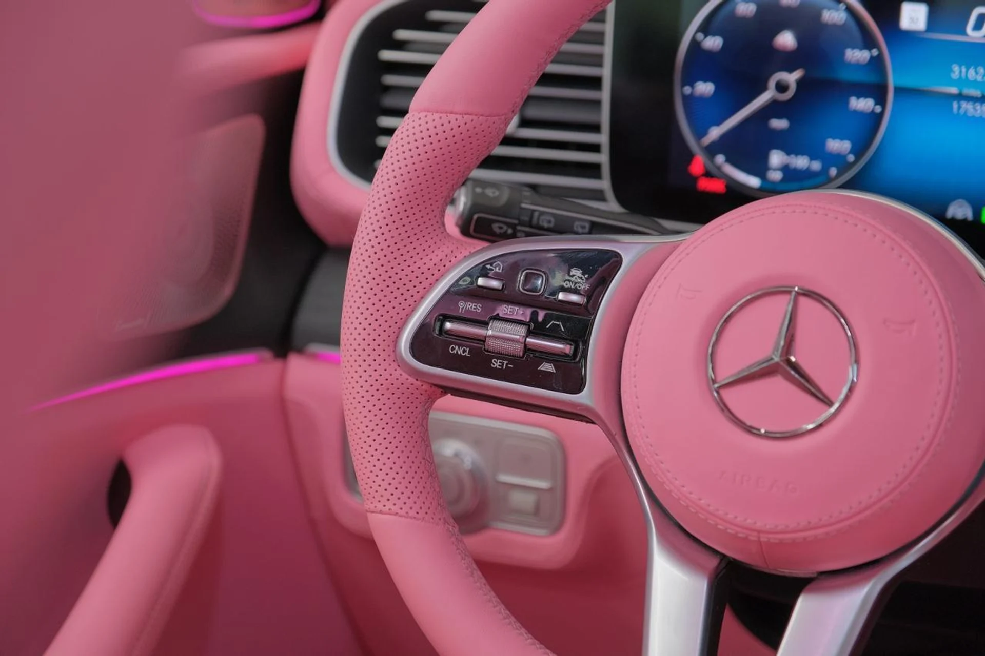 mph076_1871829456_4d6ee274abe2511bff80e7a84b8732bd_626767eb20