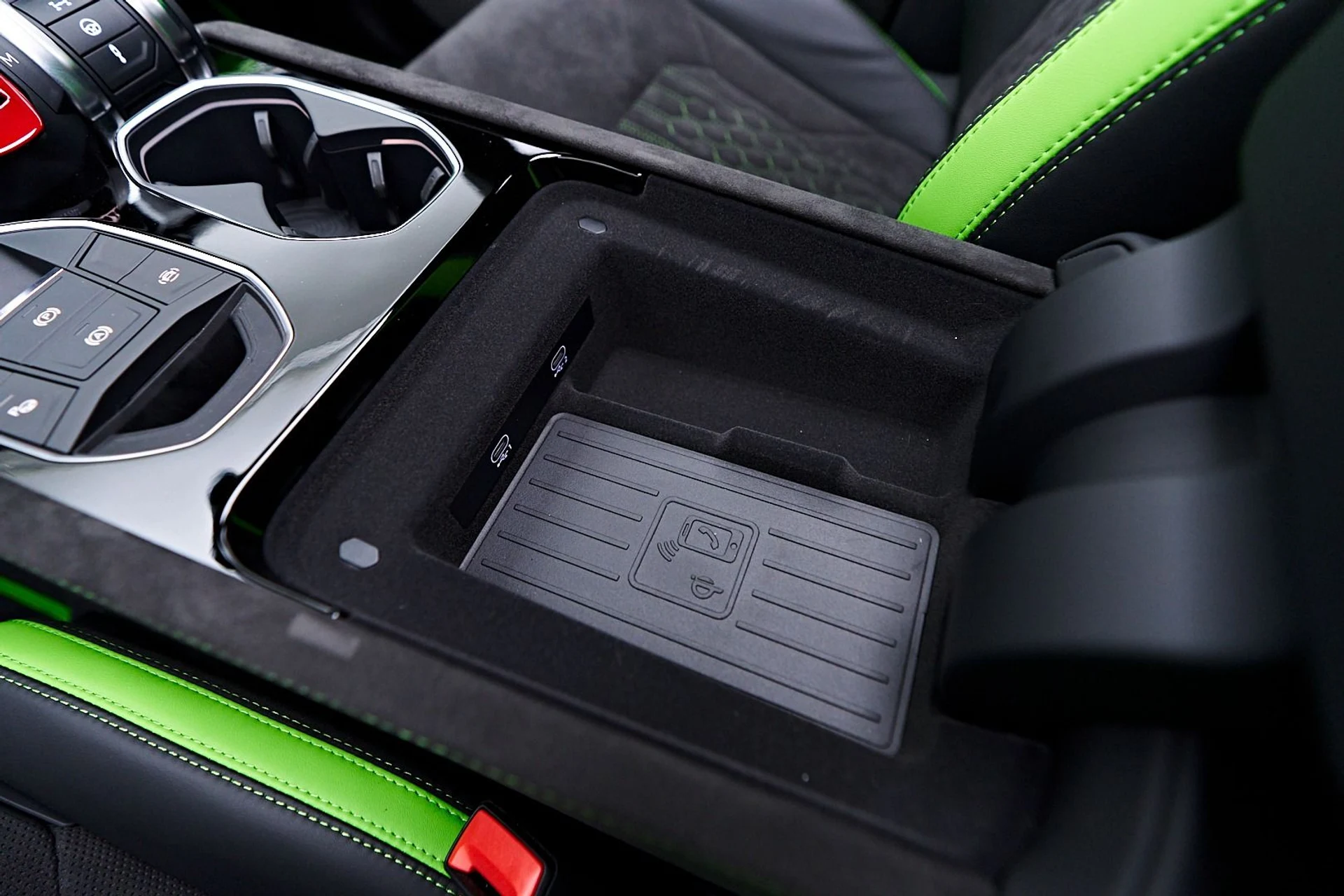 mph076_1905811513_Used_2024_Lamborghini_Urus_S_1745956869_e118c1770d