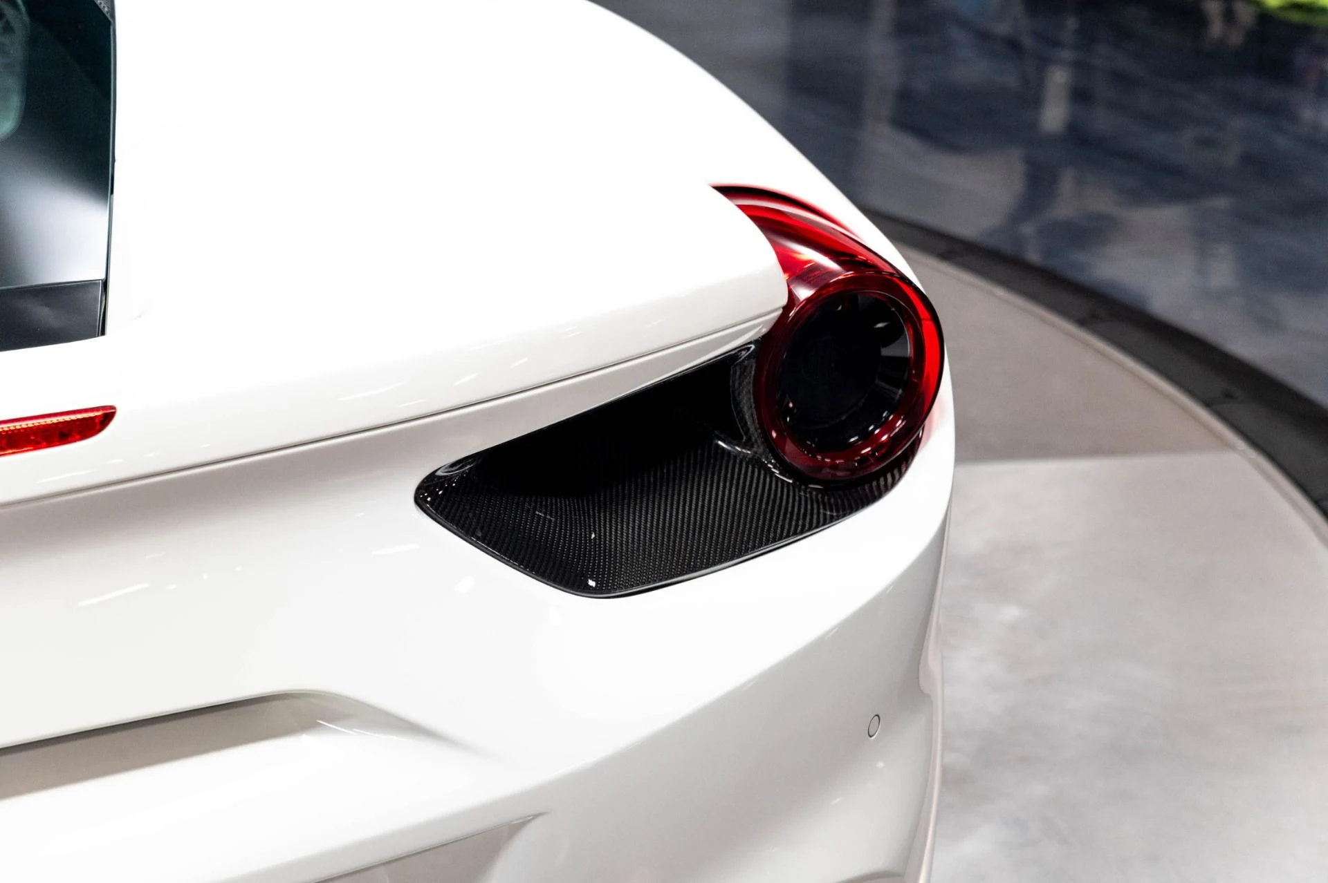 mph076_1907887706_Used_2016_Ferrari_488_GTB_1783363377_08e096b0f9