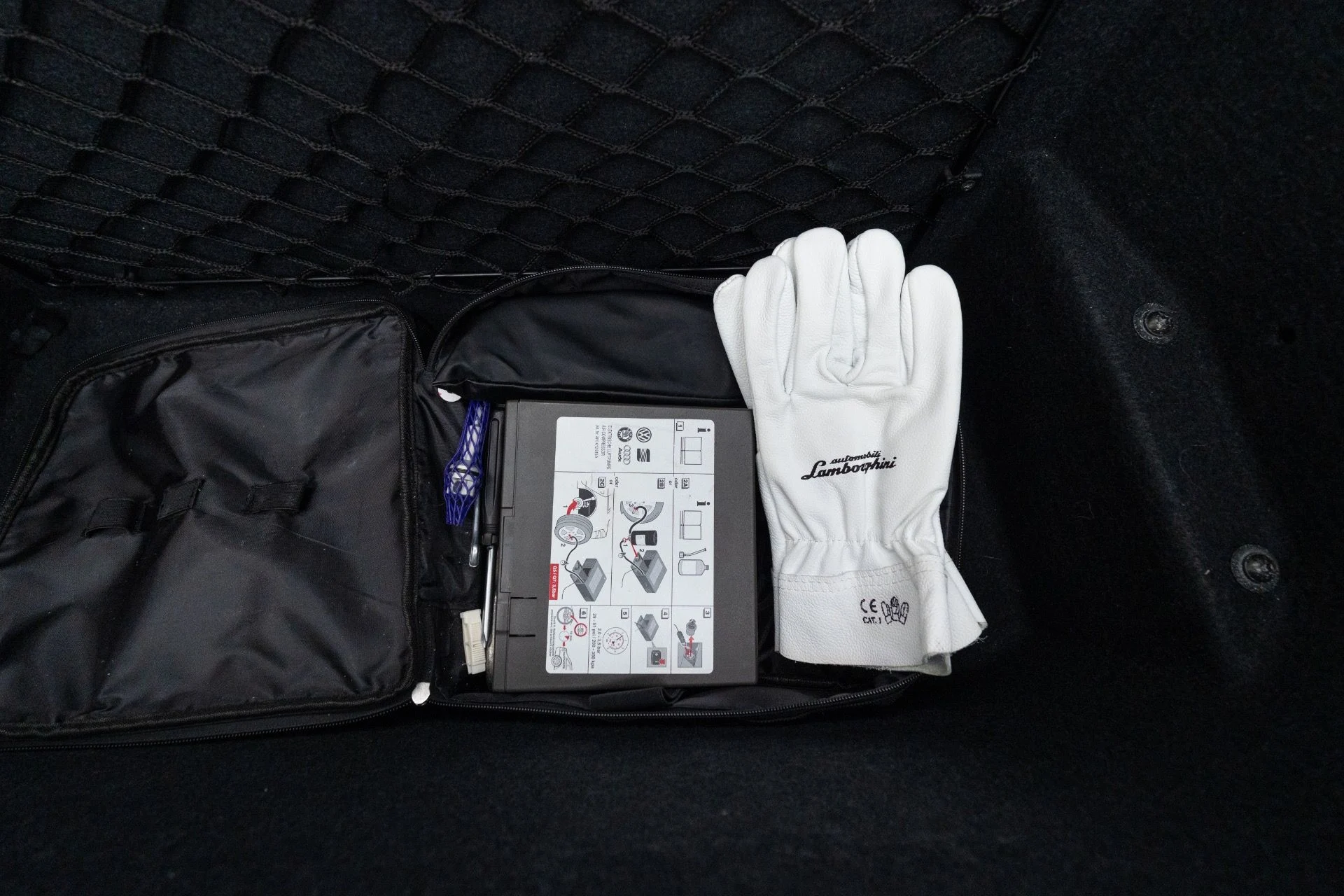 mph076_1974127344_Used_2016_Lamborghini_Aventador_LP_750_4_SV_1768279838_47238aa531