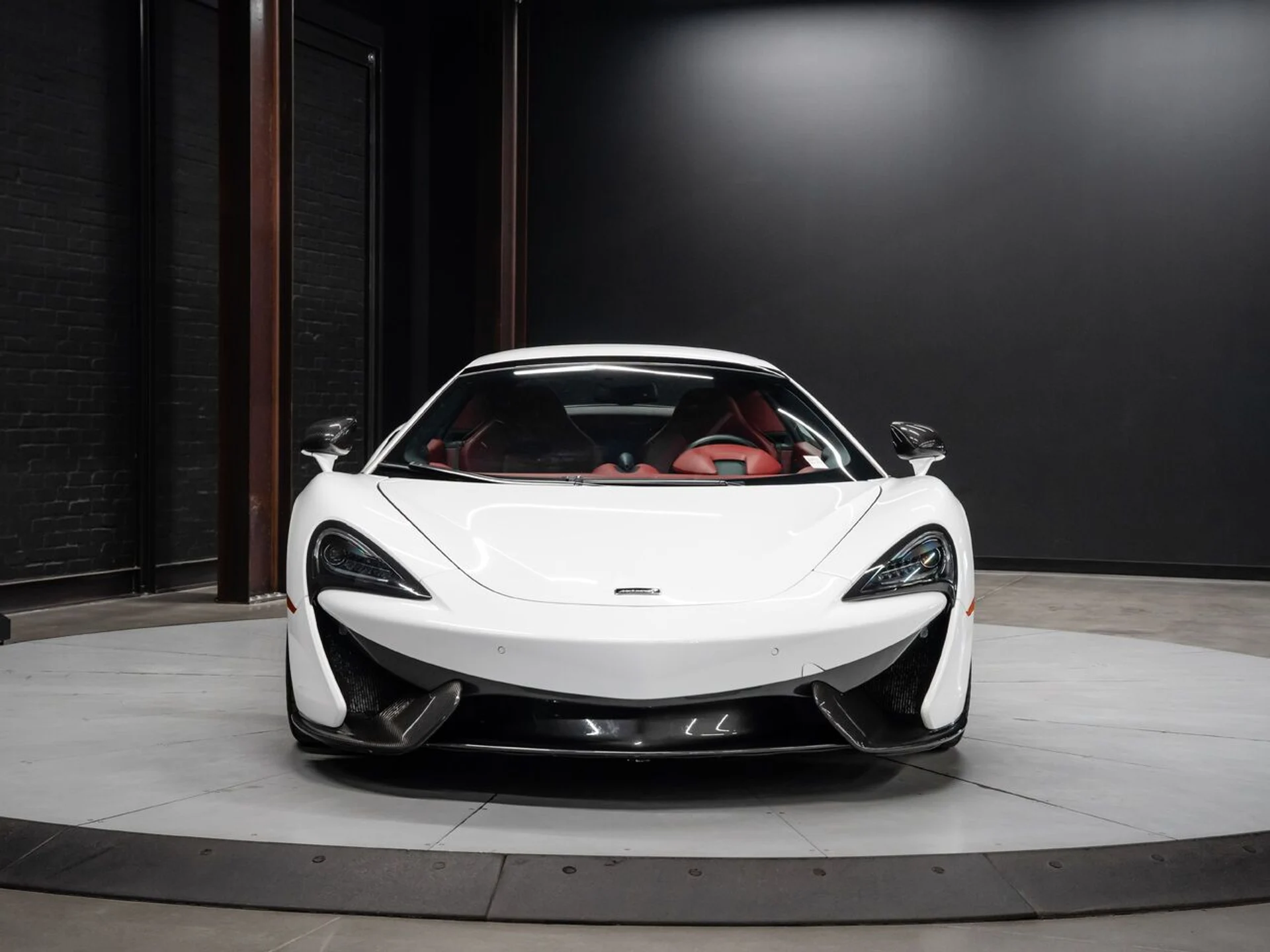 mph076_199426317_mclaren_570s_2019_6b8b4b1192