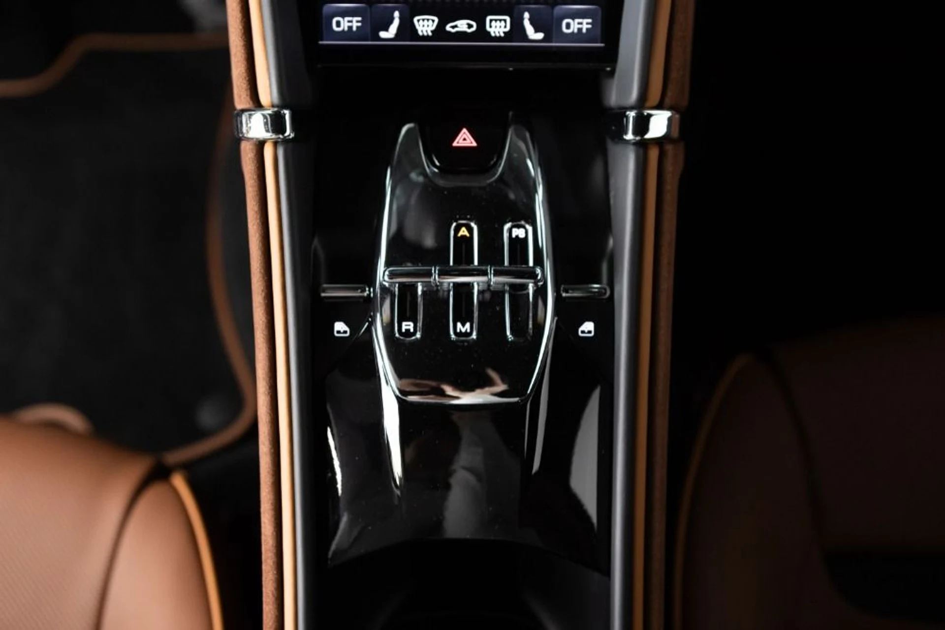 mph076_2025966914_Used_2024_Ferrari_Roma_57c72e1898