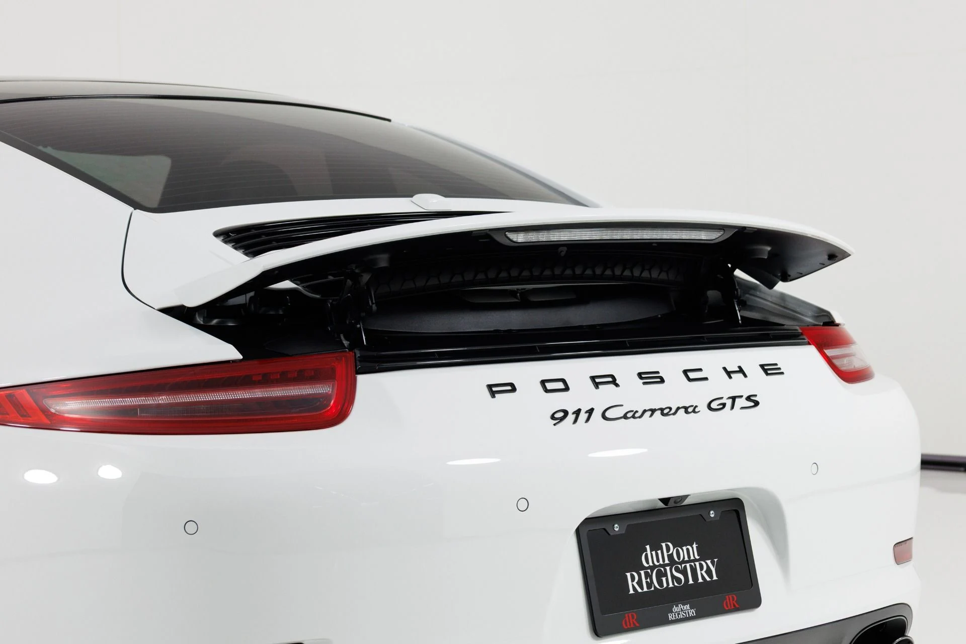 mph076_2027588832_Used_2016_Porsche_911_Carrera_GTS_1792778196_ce802dac33