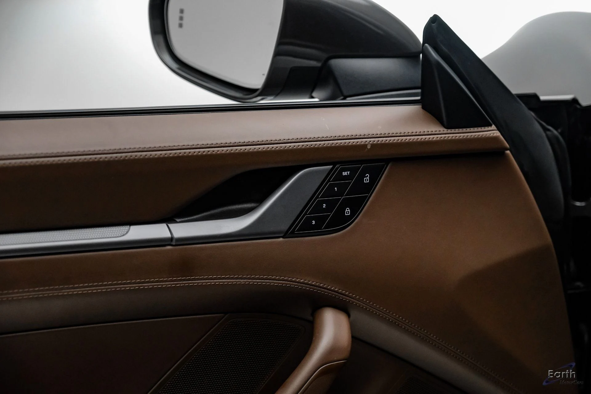 mph076_2031087848_562c2d452d717859cd18c2f3ad6569ebx_743c7986e2