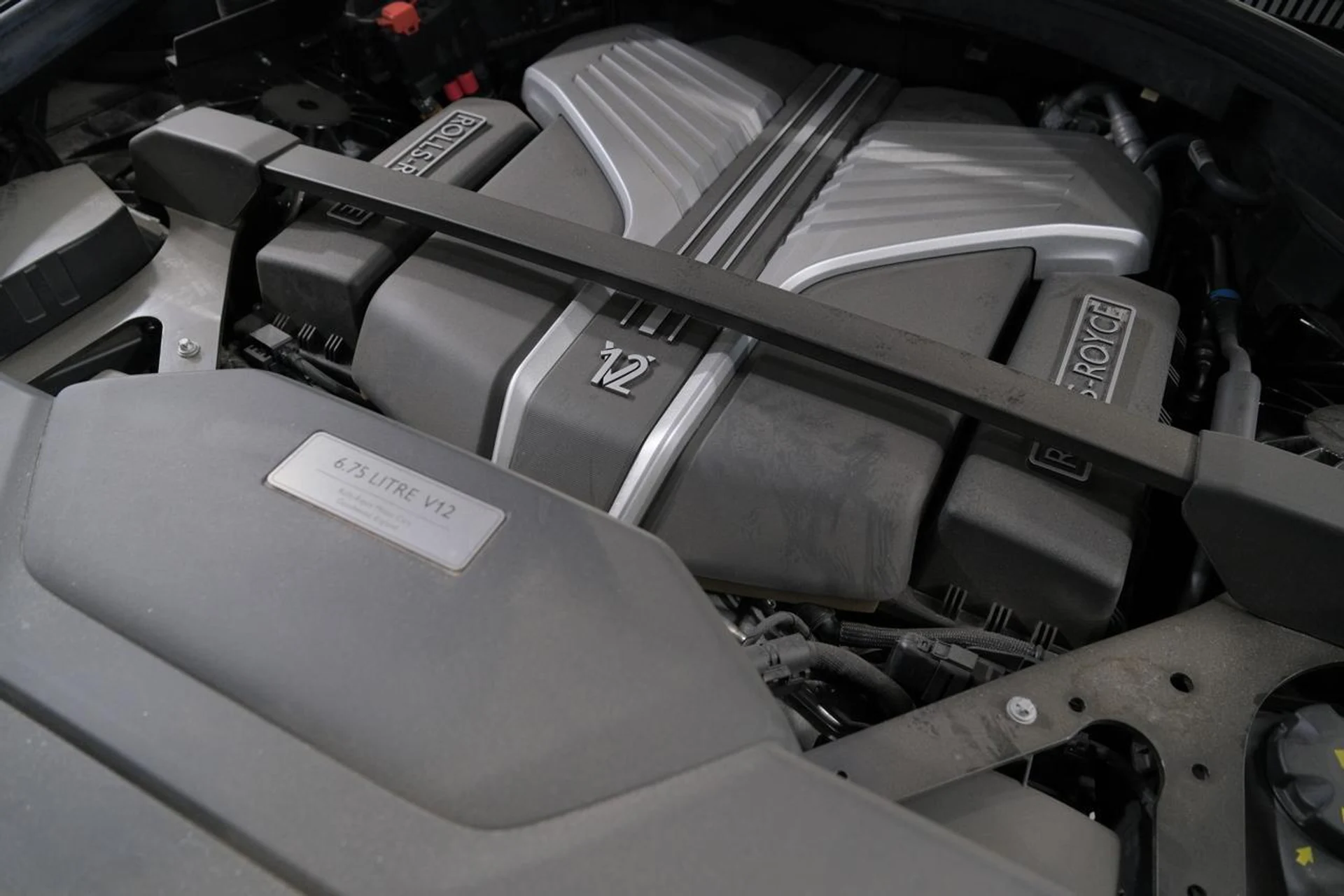 mph076_2038813049_2799e79d14c13717b6e6d85f6ccac83d_2431926b1a