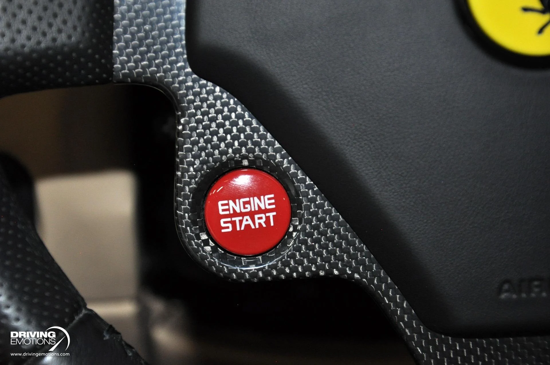 mph076_204202856_867_p77_l_31c79ed3ac