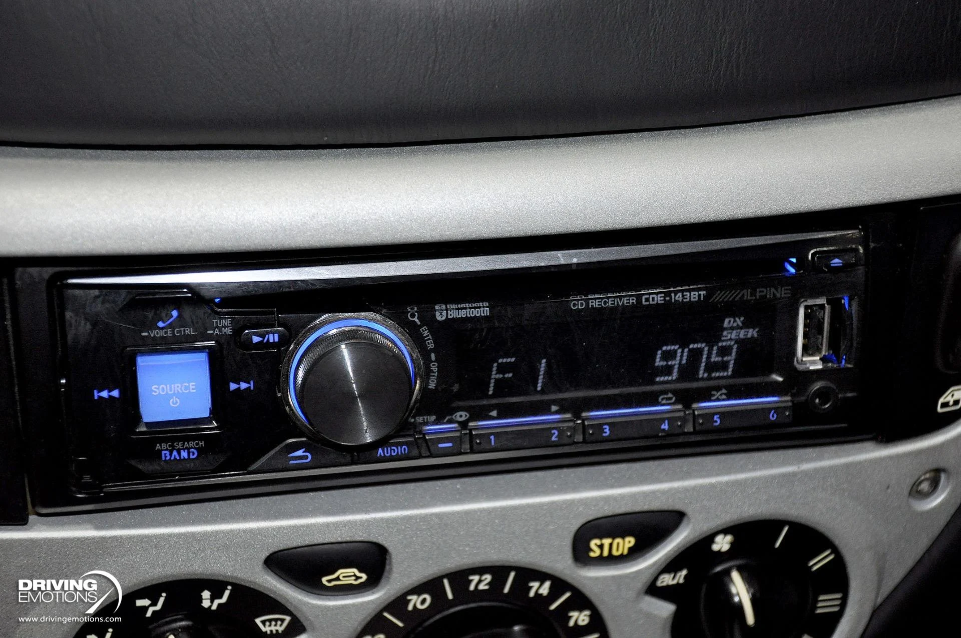 mph076_204681481_824_p77_l_c53ced7148