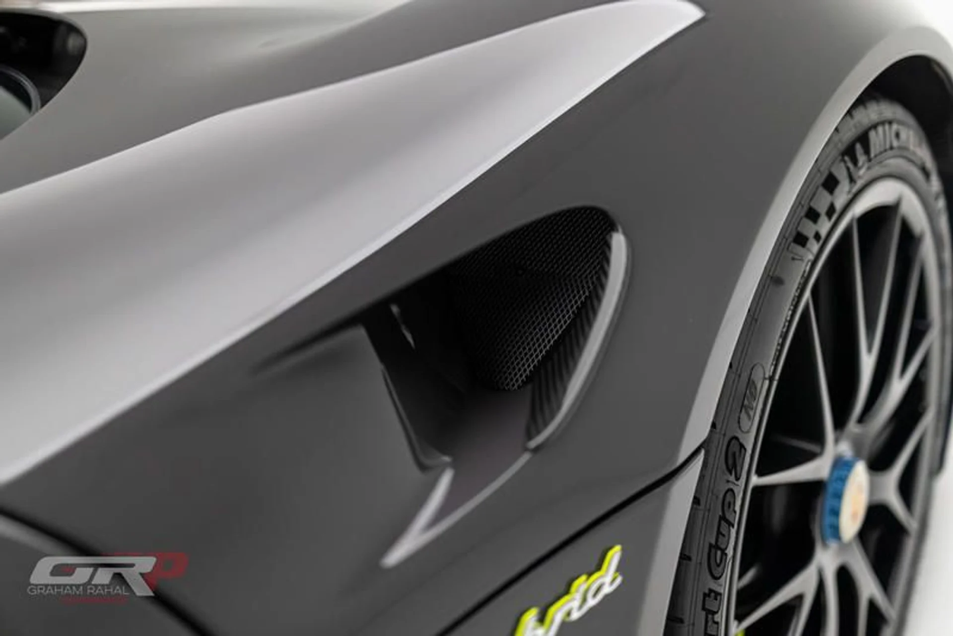 mph076_207681942_08_E0_A6_FF_0_CAD_47_FB_9_A50_0_C28_FE_9_B8588_403109e04b