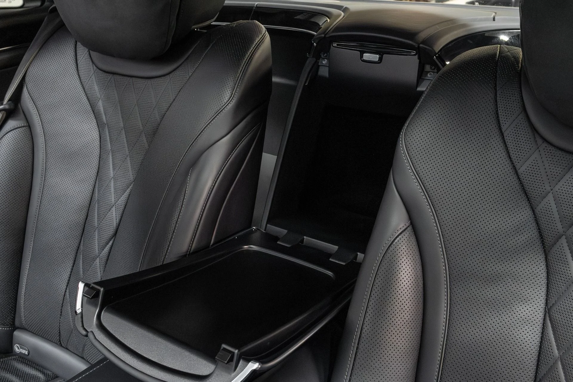 mph076_2100006613_Used_2019_Mercedes_Benz_S_Class_Maybach_S_650_1763220907_2078a401cd