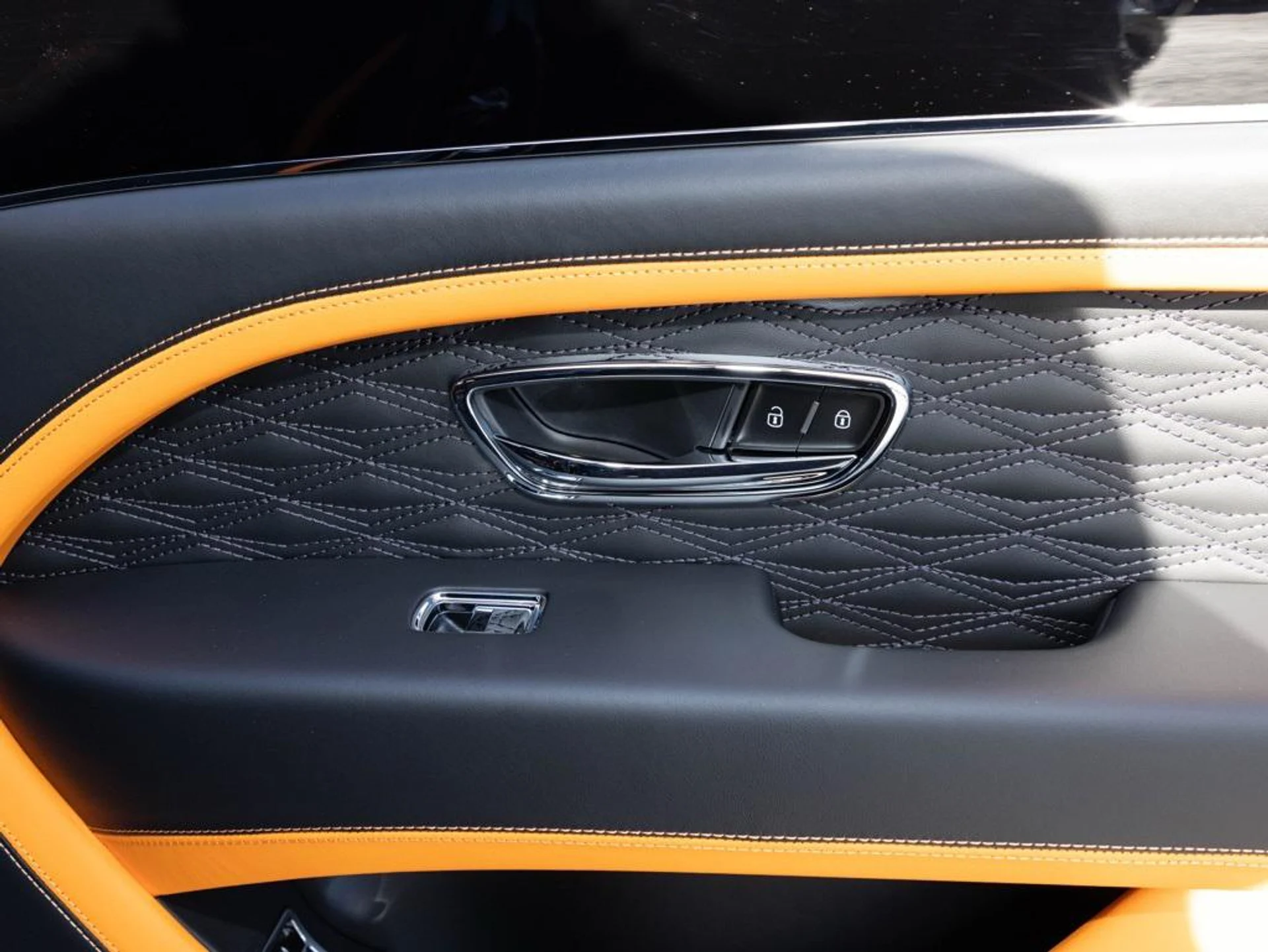 mph076_2182176964_480276648_69384762b4572ce7810abc39_9c92ff0fef