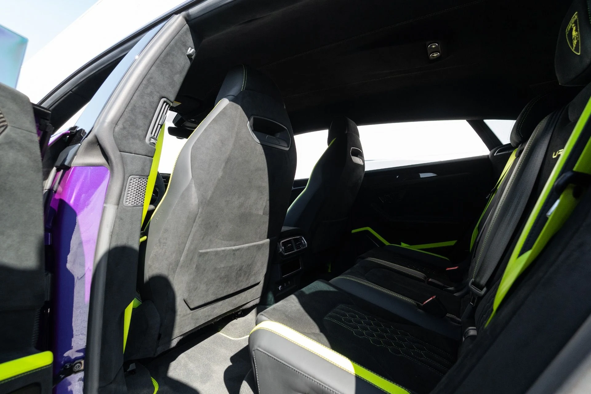 mph076_2214780087_Used_2023_Lamborghini_Urus_Performante_1771690509_14f6c37270