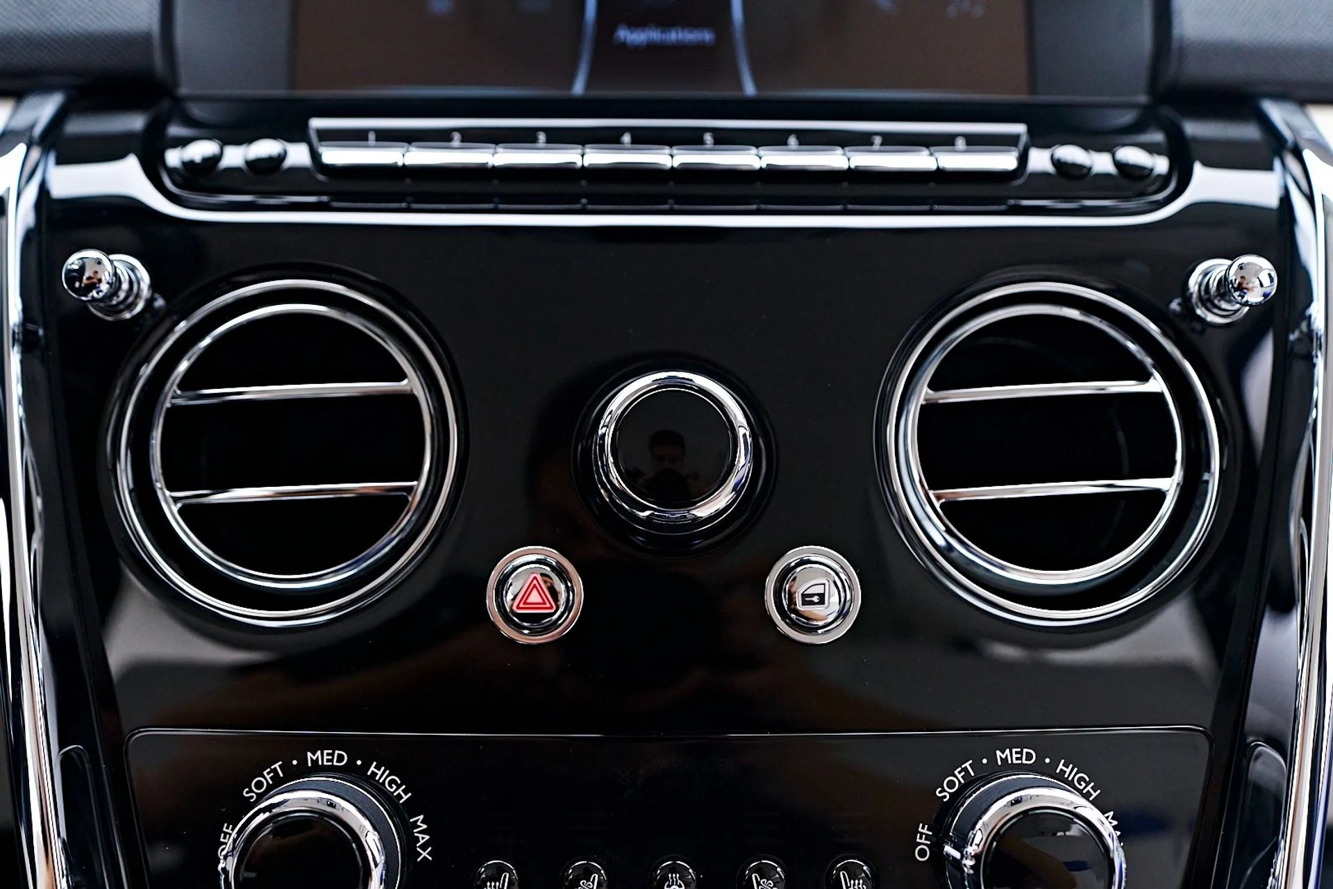 mph076_2290864822_Used_2023_Rolls_Royce_Cullinan_Base_1745954360_e0299c5e6b