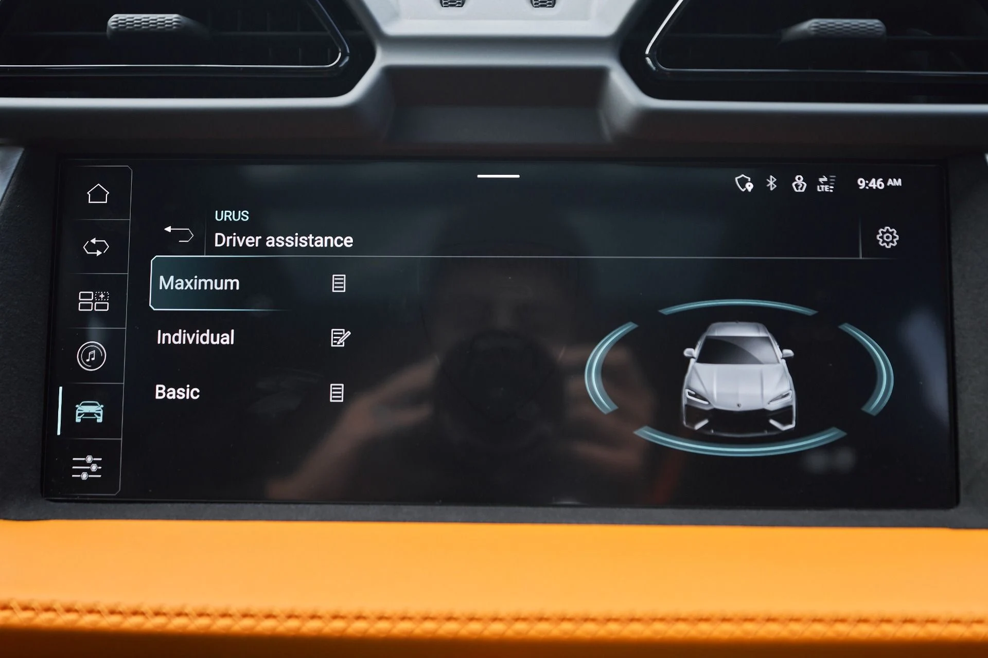 mph076_240982095_Used_2025_Lamborghini_Urus_SE_1763677119_067e6fe8e2