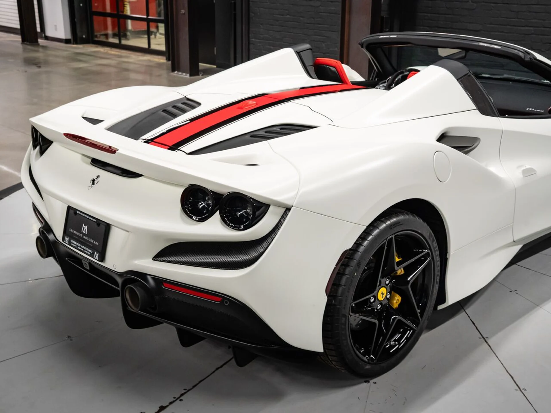 mph076_2527461537_ferrari_f8_spider_2022_92a7eb5b8f