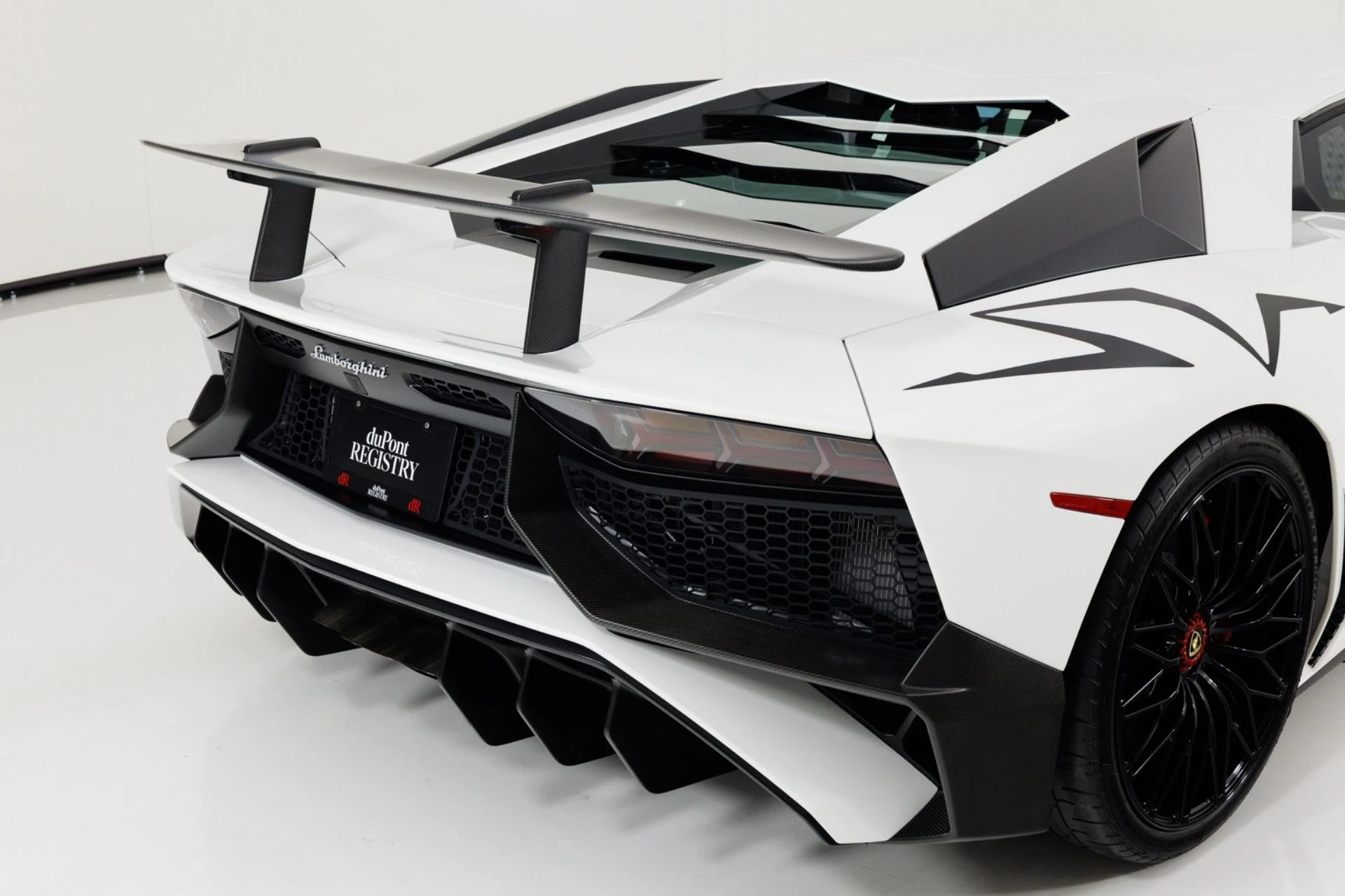 mph076_2569603026_Used_2016_Lamborghini_Aventador_LP_750_4_Superveloce_1779992498_390e8b4aa7