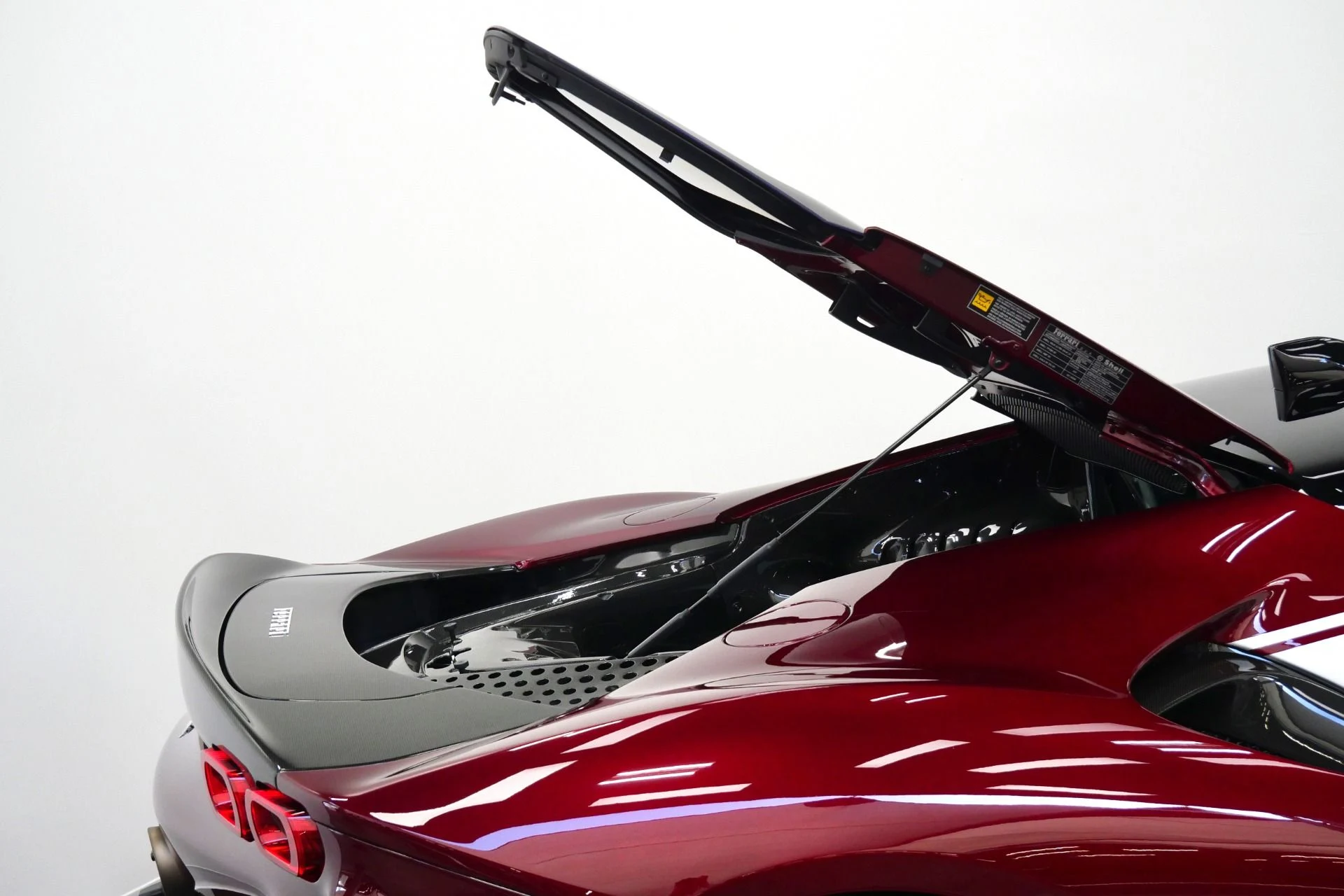 mph076_2571925164_Used_2021_Ferrari_SF_90_Stradale_Assetto_Fiorano_245_K_in_Options_Amazing_Color_1774374254_d17646ac52