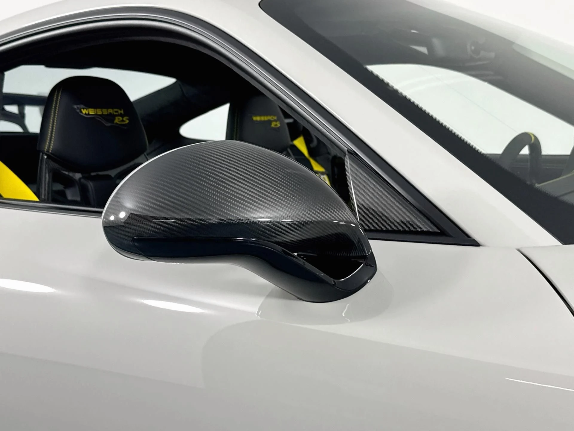mph076_280383678_Used_2018_Porsche_911_GT_2_RS_1790873204_23e249358d