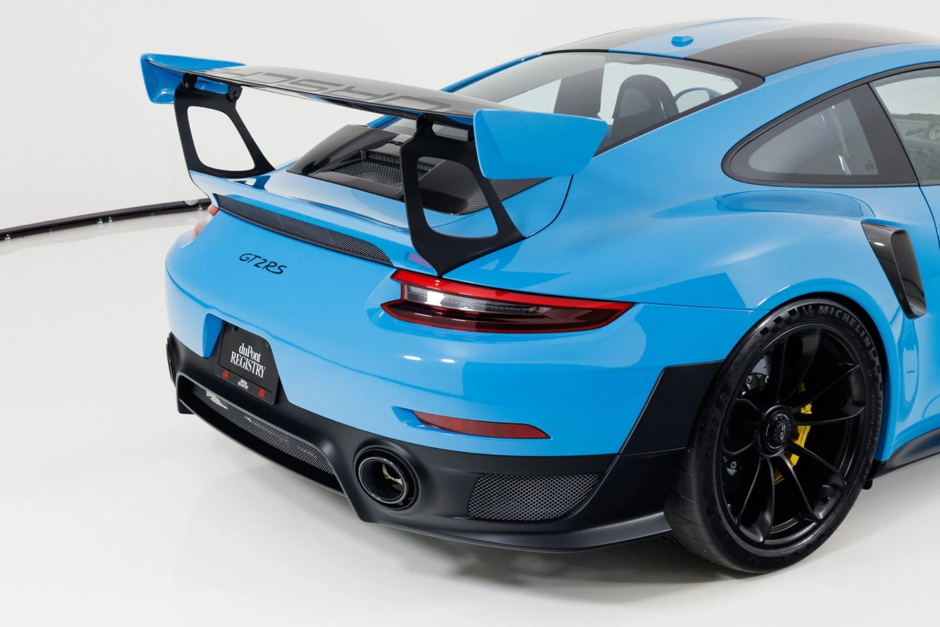mph076_2850928357_Used_2019_Porsche_911_GT_2_RS_1792013926_f14680d88e