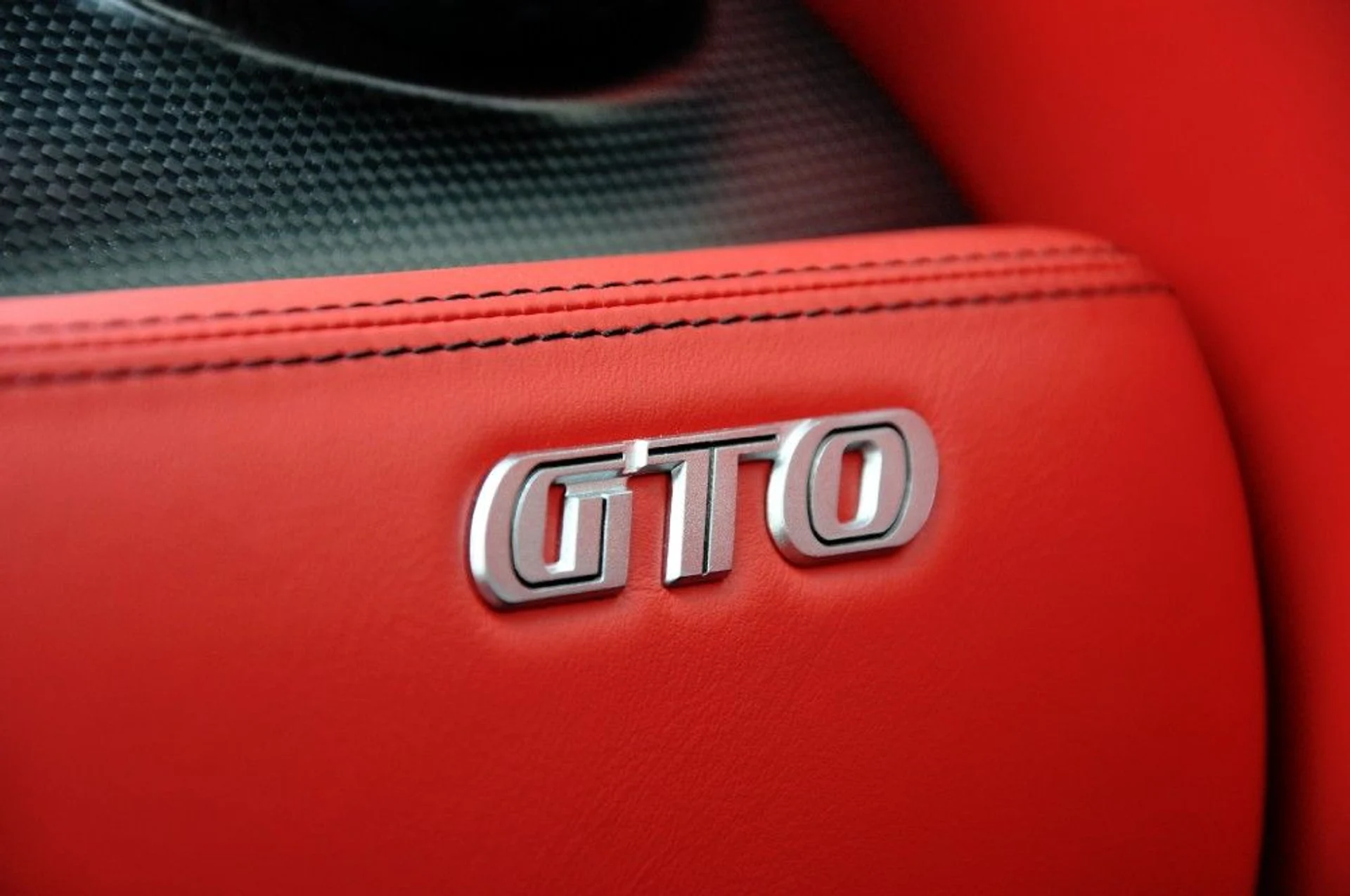 mph076_2966062623_81_p77_l_4d1ca7328e