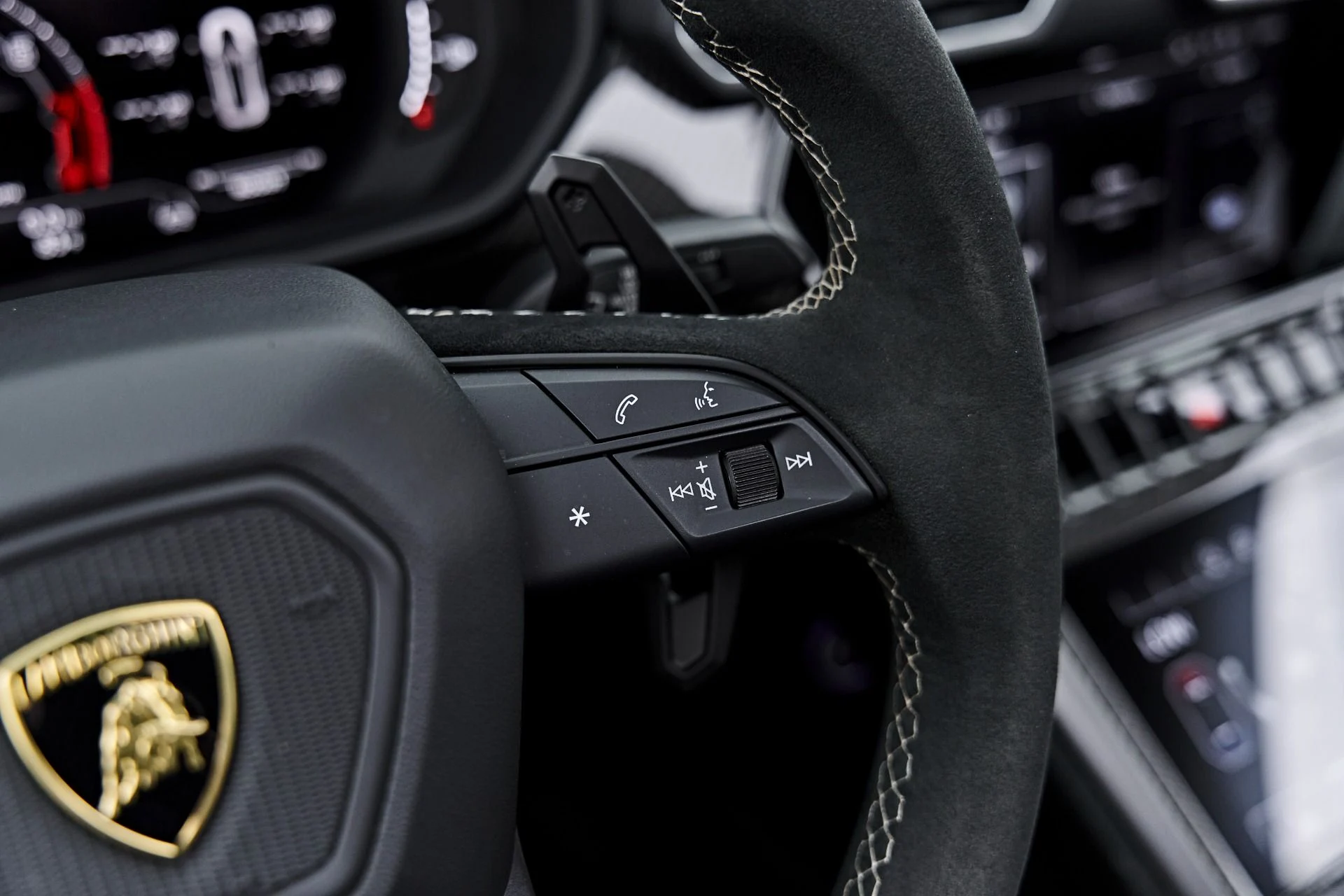 mph076_302033499_Used_2023_Lamborghini_Urus_Performante_1788571250_fbf2b3c44a