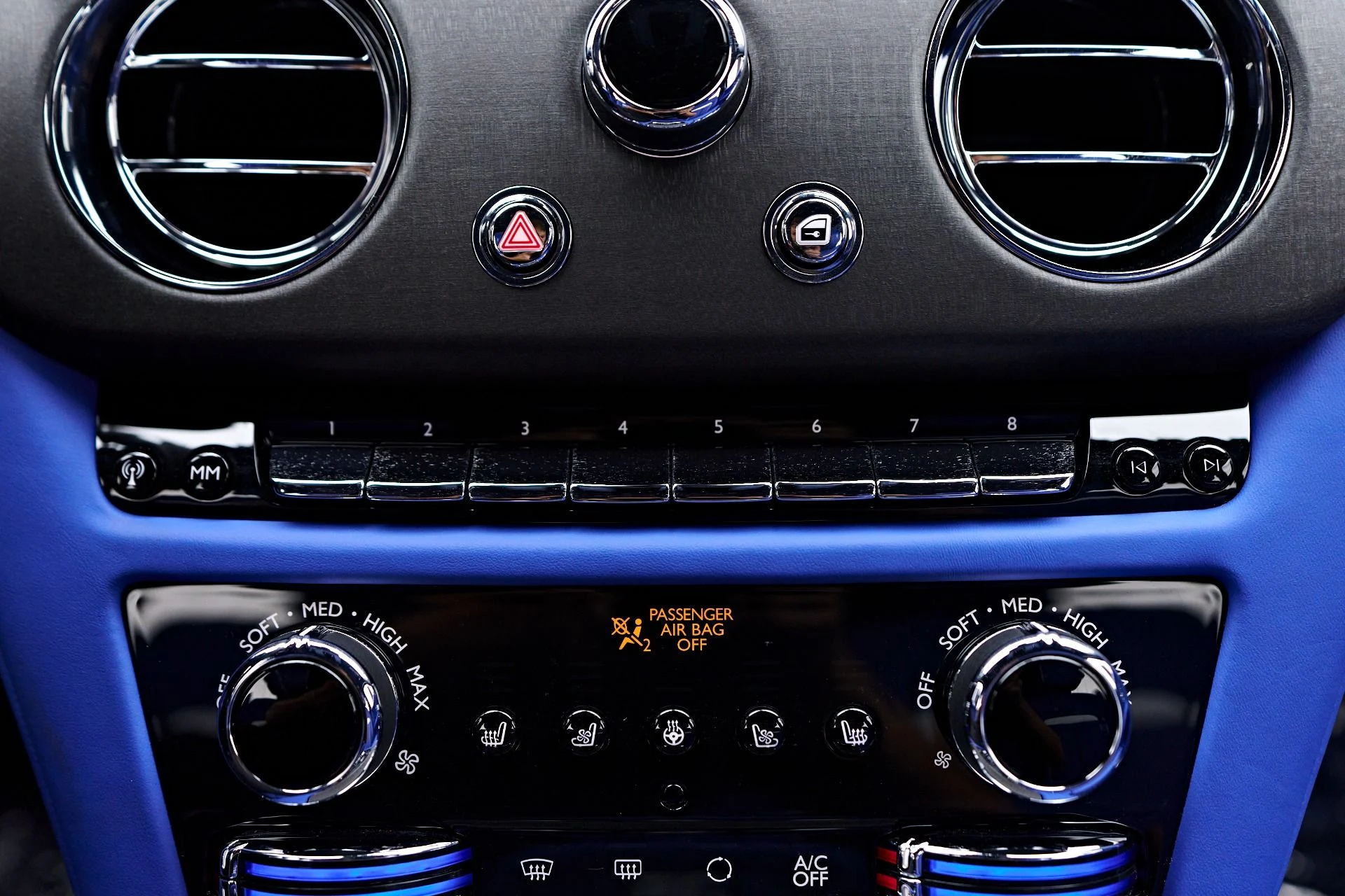 mph076_3068728565_Used_2024_Rolls_Royce_Ghost_Base_1757190869_cd6729f12b