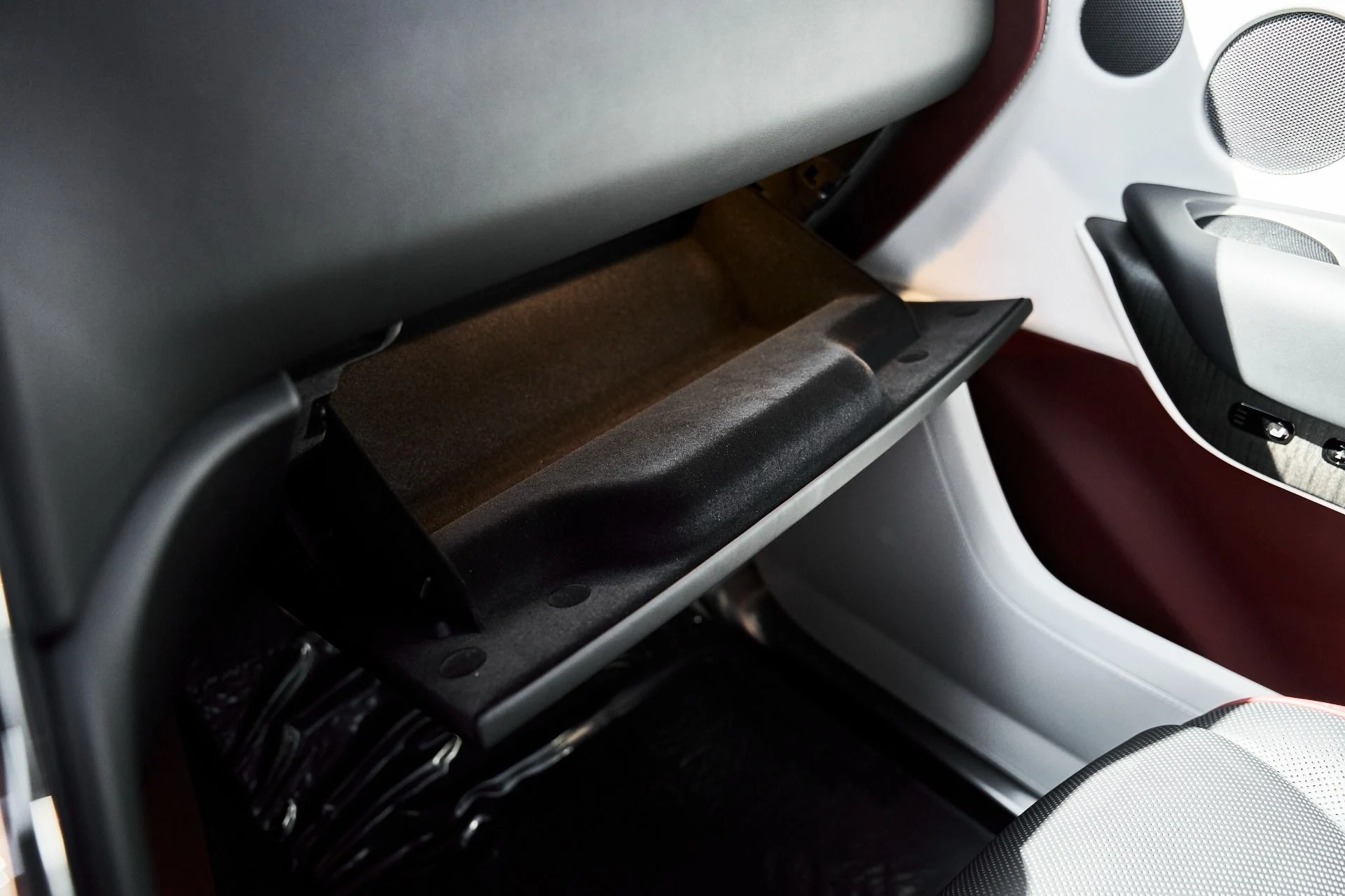 mph076_3106167824_Used_2026_Rolls_Royce_Cullinan_1774544604_7036f19c07