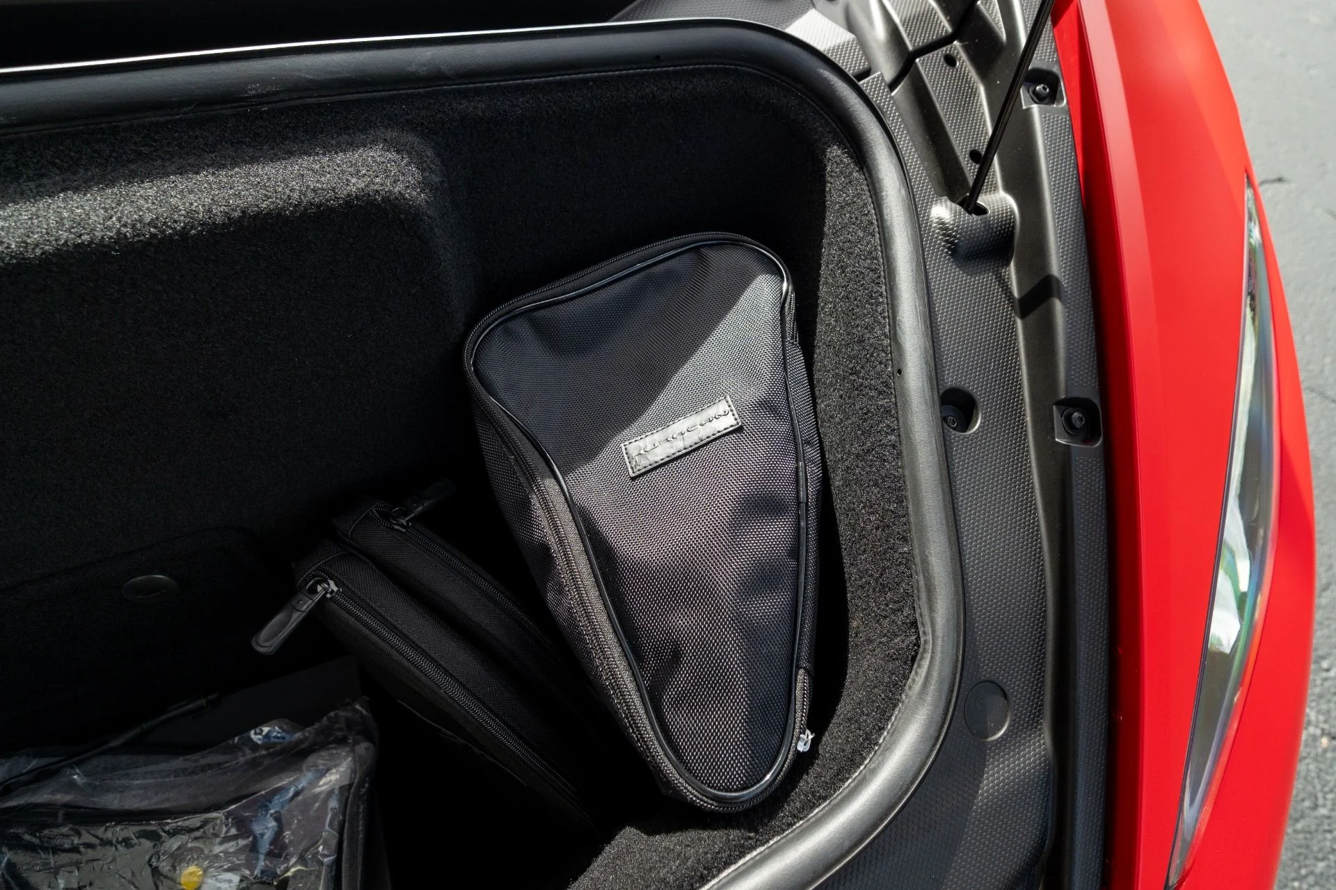 mph076_3115622963_Used_2018_Lamborghini_Huracan_LP_580_2_Spyder_1766443677_511fd9256a