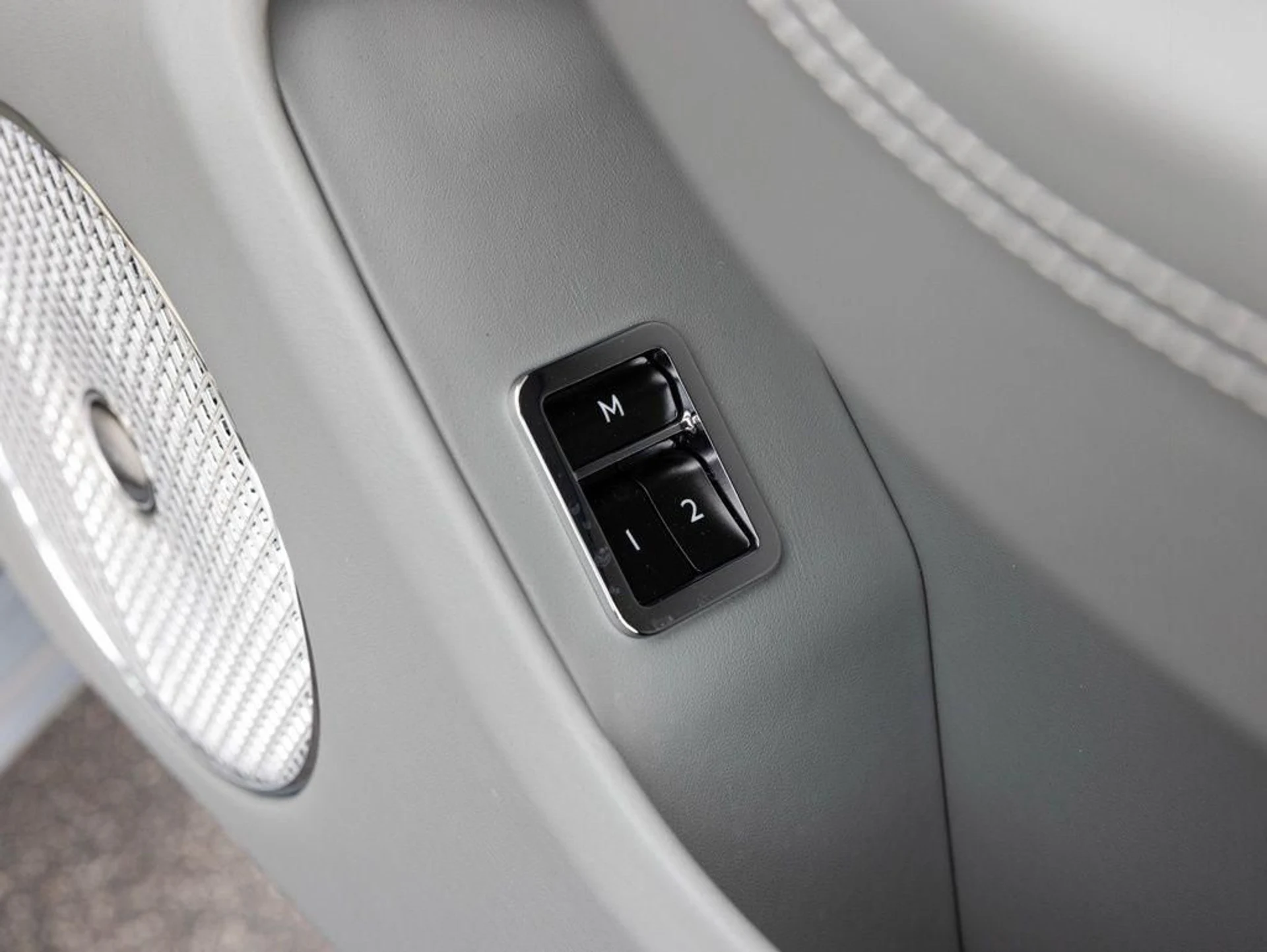 mph076_3240913052_500853697_69ac49cd42328134f501cf72_052e608181