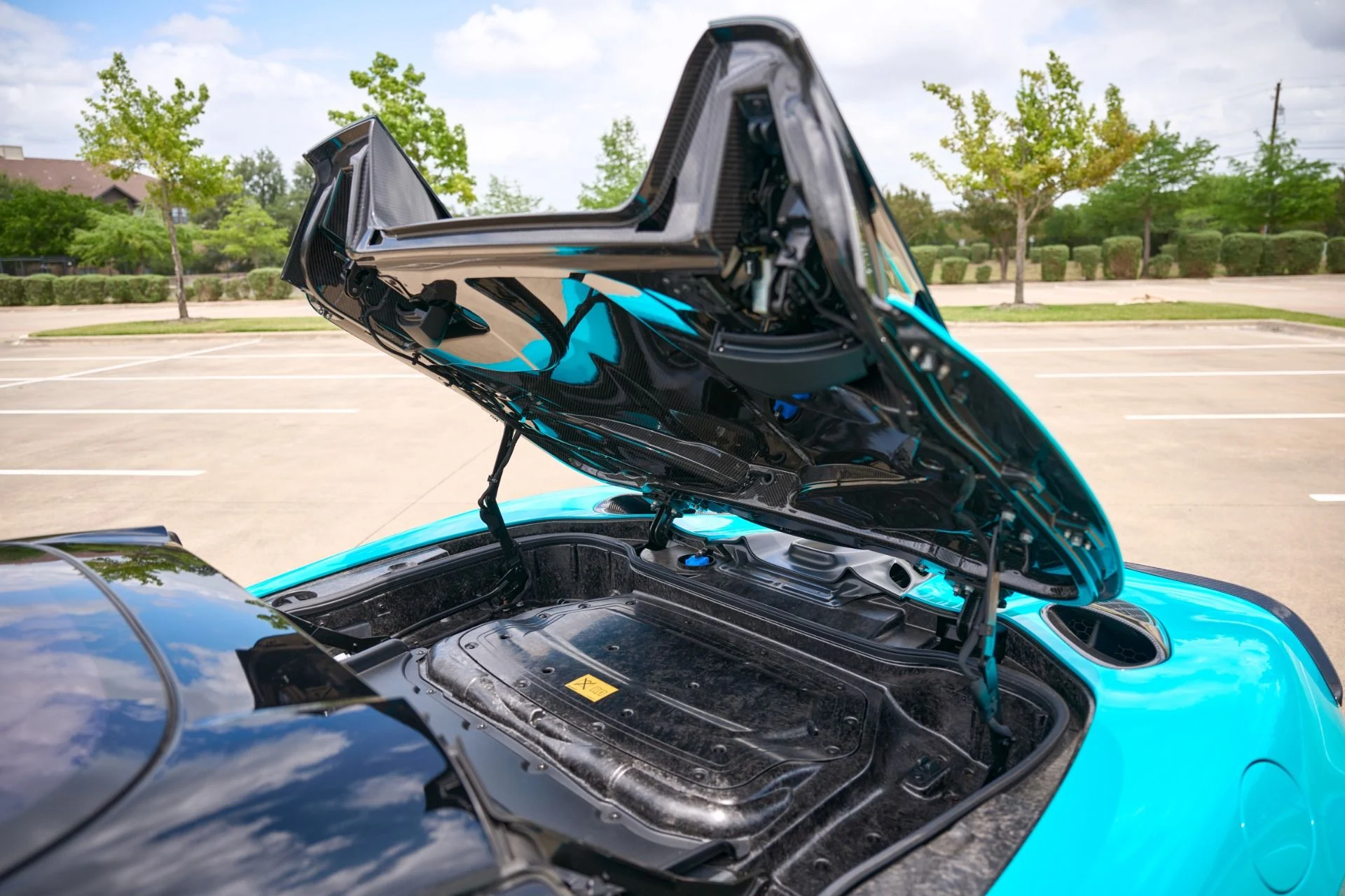 mph076_3406195592_Used_2025_Mc_Laren_Artura_Spider_1779138981_85eb53af4f