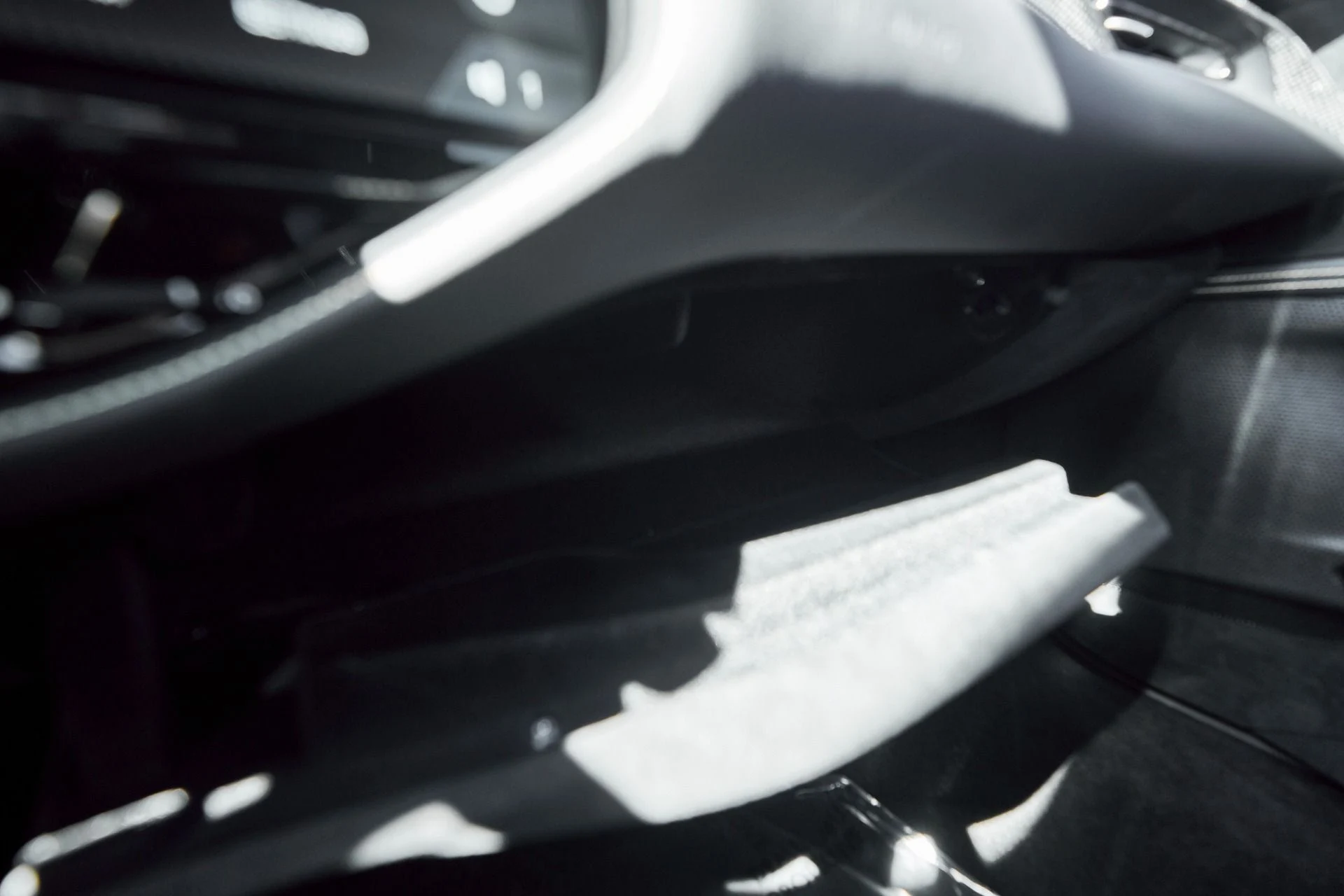 mph076_3416570746_Used_2022_Ferrari_SF_90_Stradale_Base_1762462496_169b403177